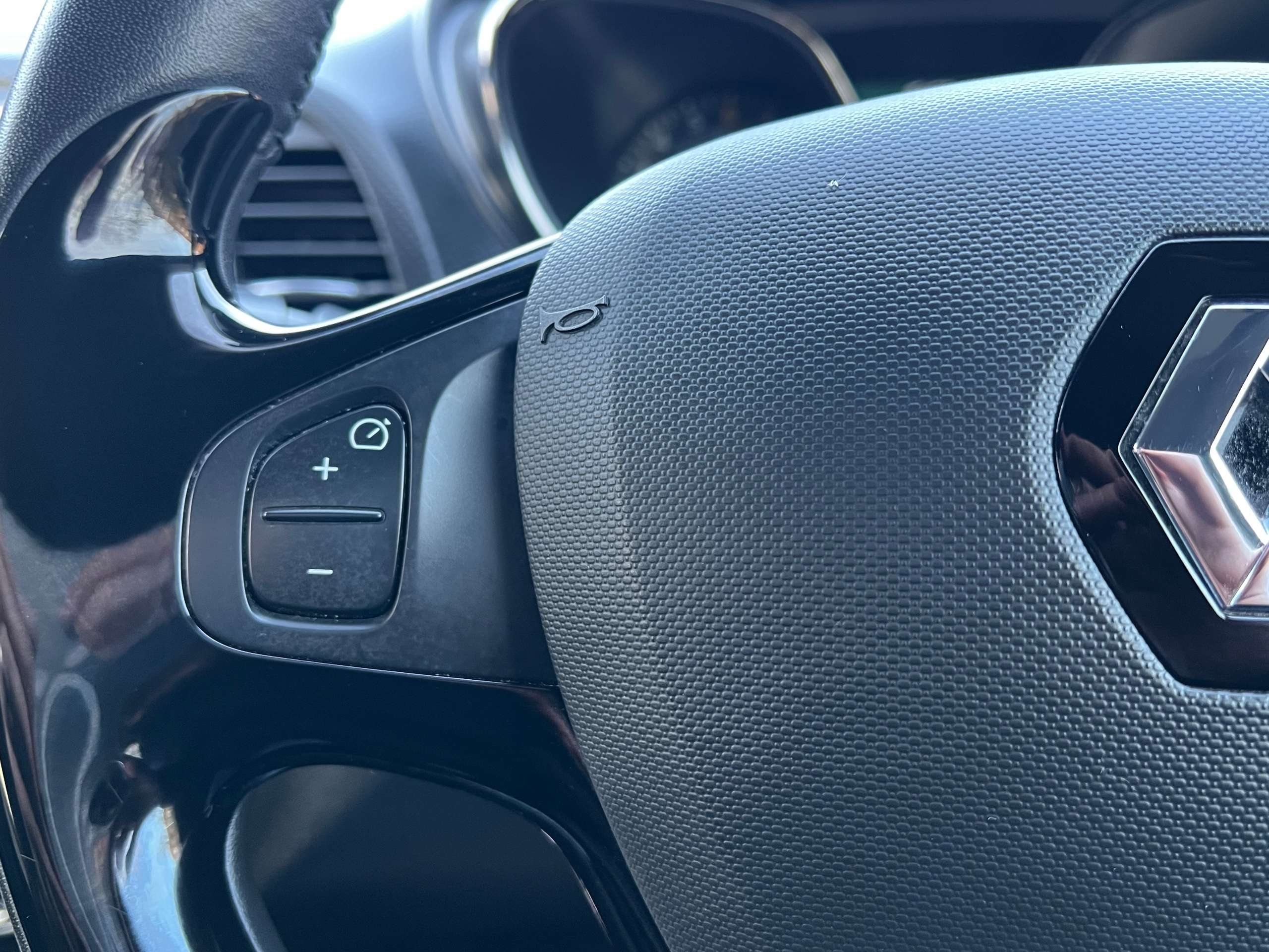 2015 RENAULT CAPTUR 2015 RENAULT CAPTUR