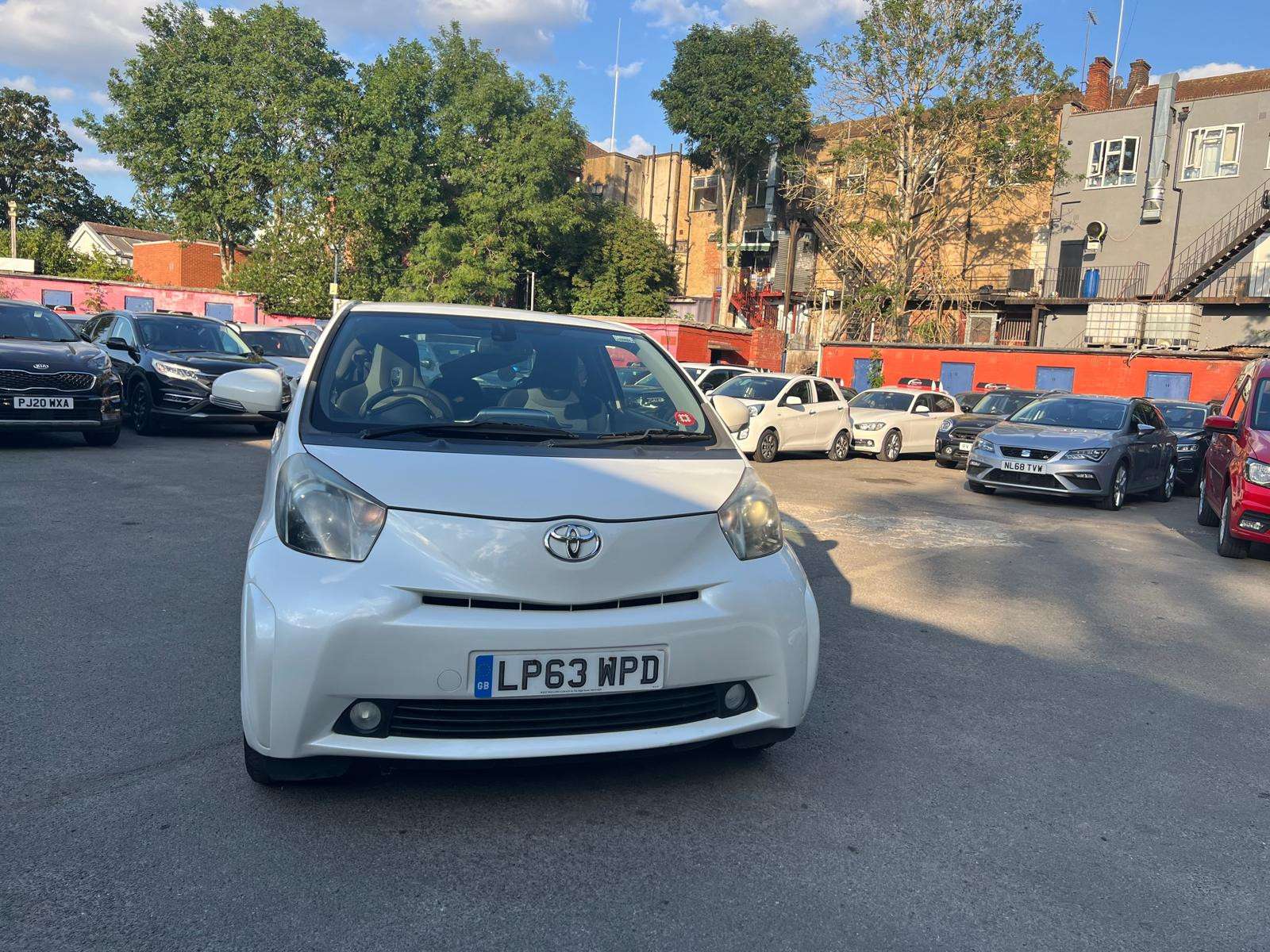 2014 TOYOTA IQ 2014 TOYOTA IQ