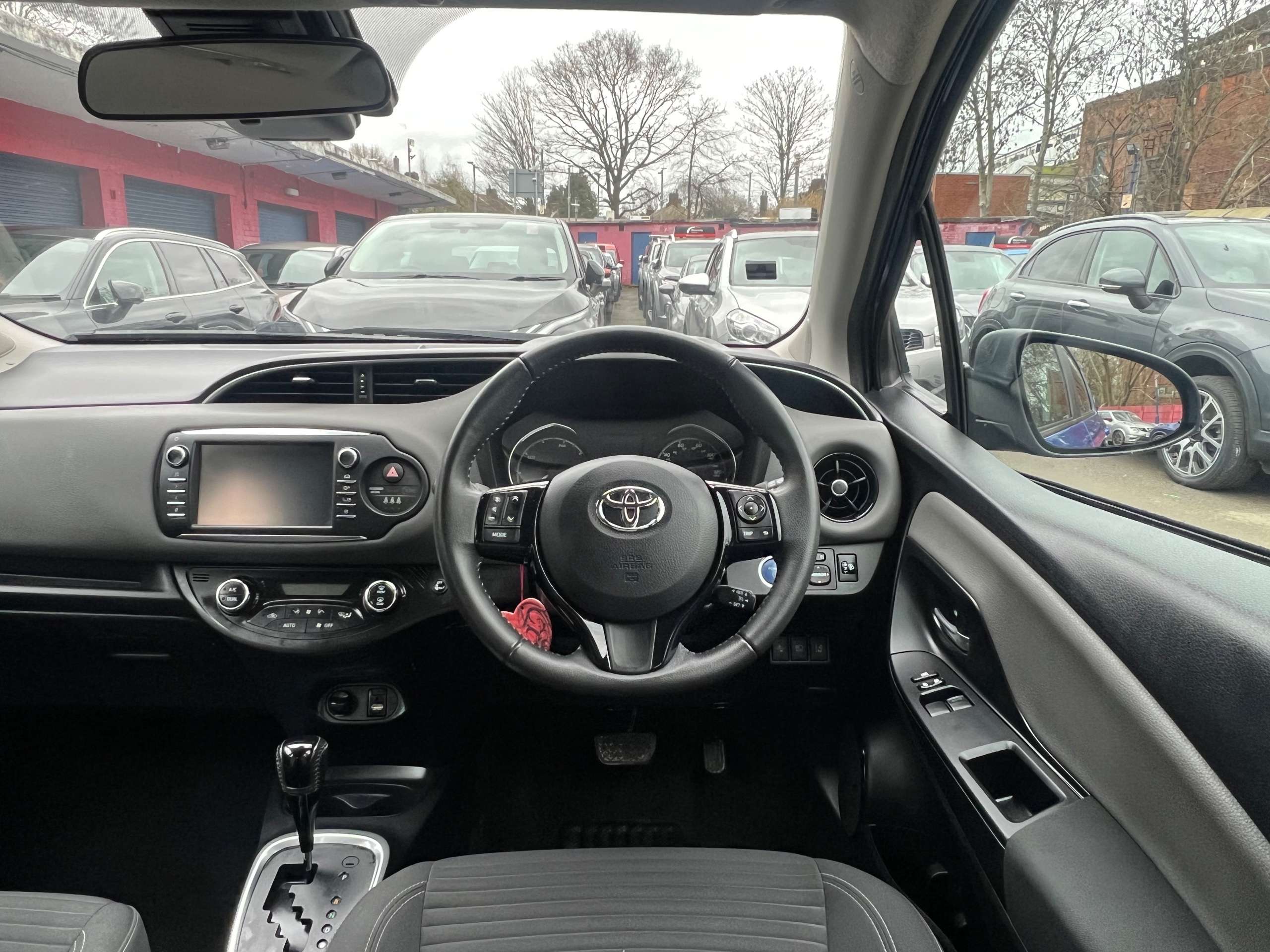 2018 TOYOTA YARIS 2018 TOYOTA YARIS