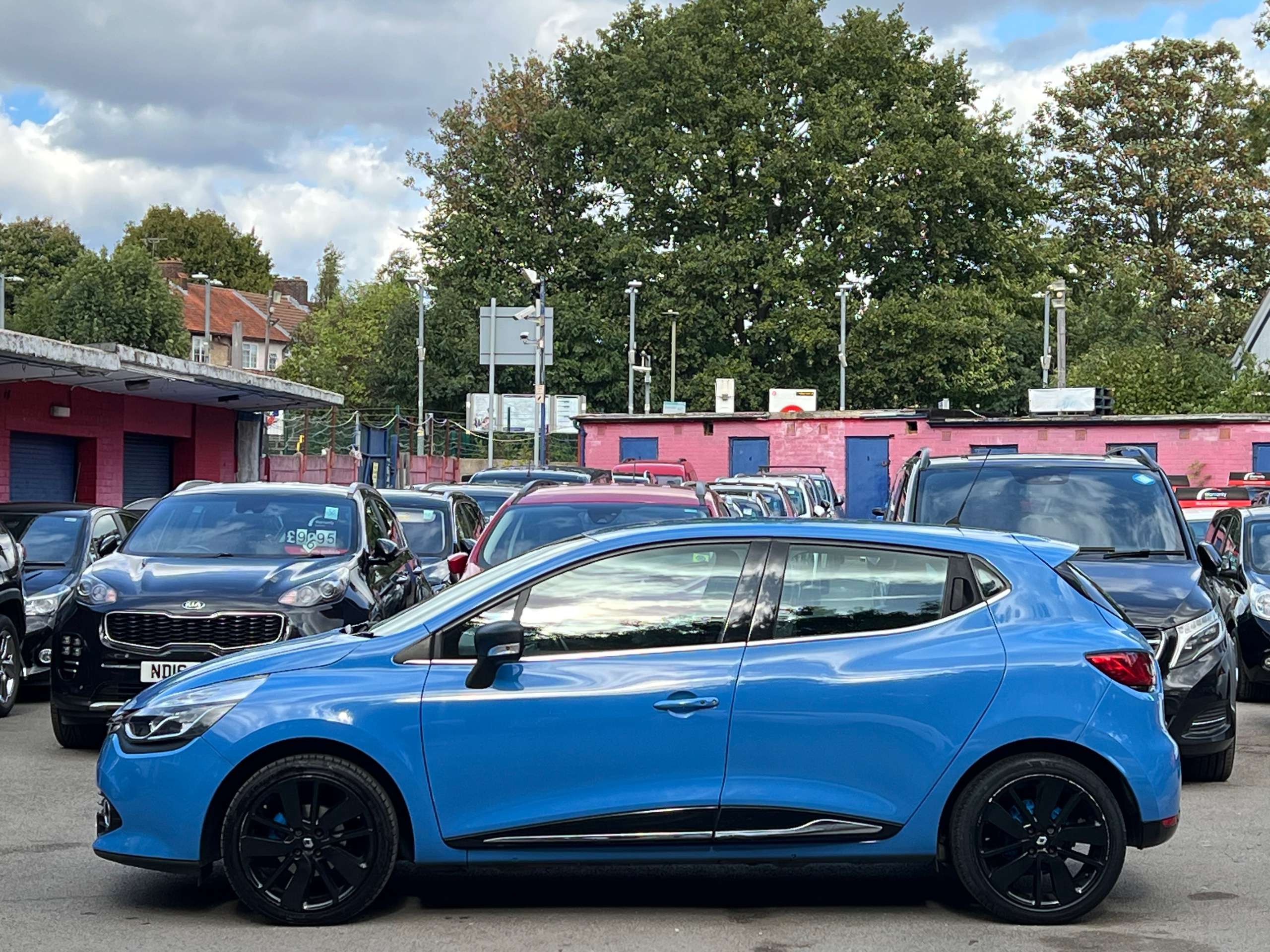 2015 RENAULT CLIO 2015 RENAULT CLIO