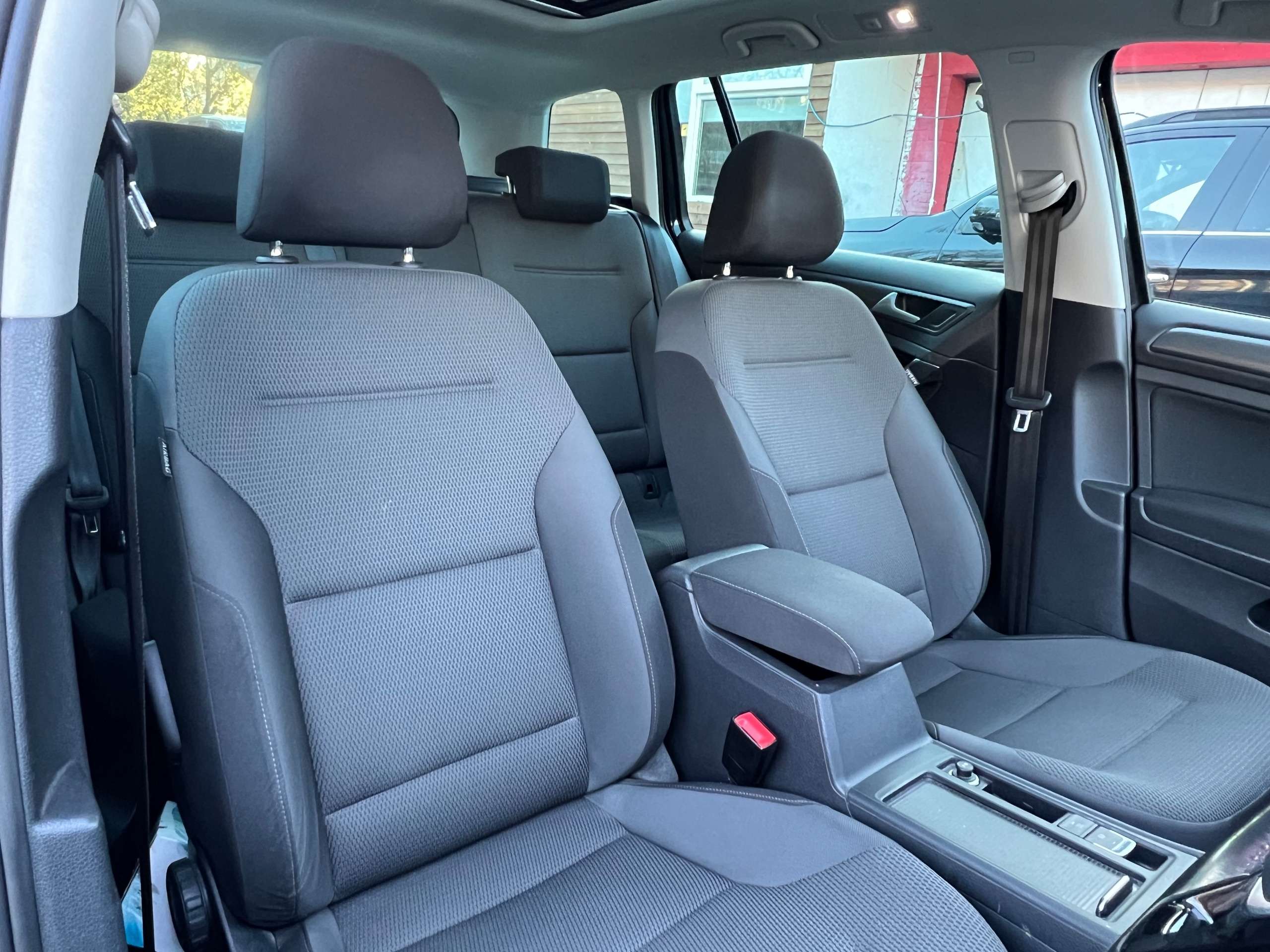 2019 VOLKSWAGEN GOLF 2019 VOLKSWAGEN GOLF