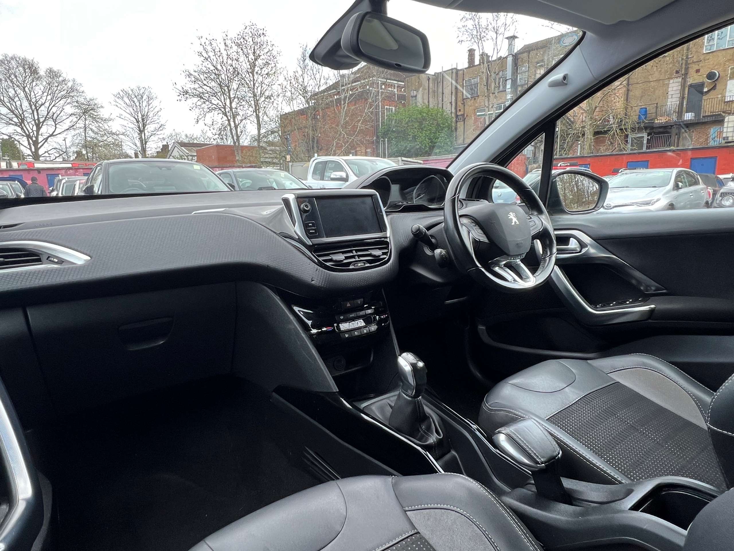 2018 PEUGEOT 2008 2018 PEUGEOT 2008