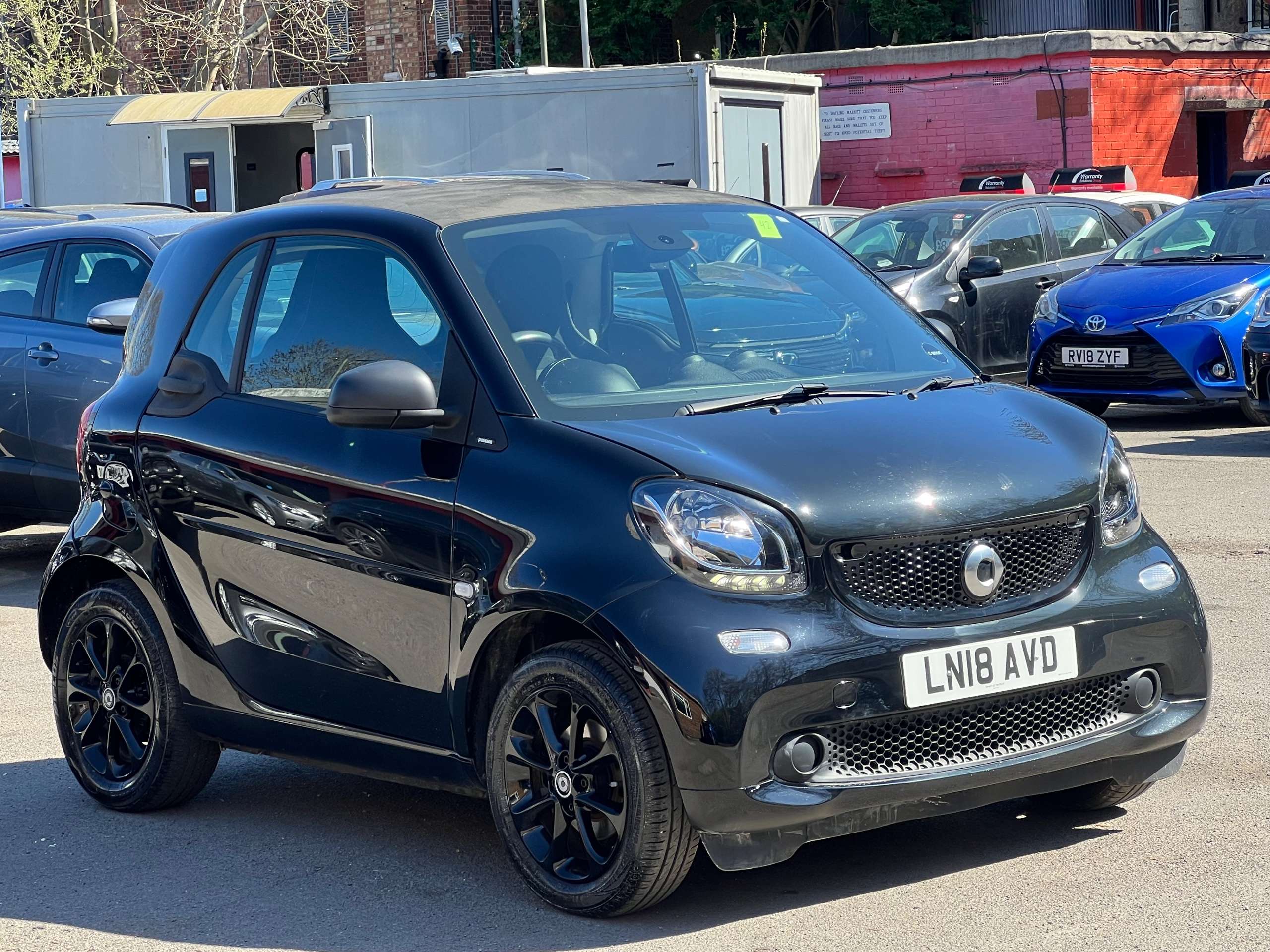 A 2018 SMART FORTWO 1.0 Passion Coupe 2dr Petrol Twinamic Euro 6 (s/s) (71 ps) A 2018 SMART FORTWO 1.0 Passion Coupe 2dr Petrol Twinamic Euro 6 (s/s) (71 ps)