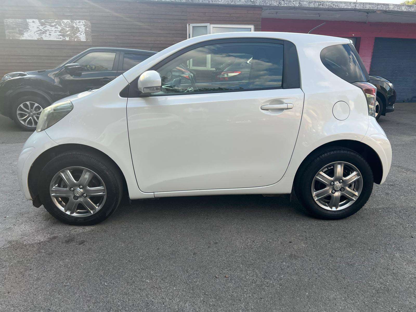 2014 TOYOTA IQ 2014 TOYOTA IQ