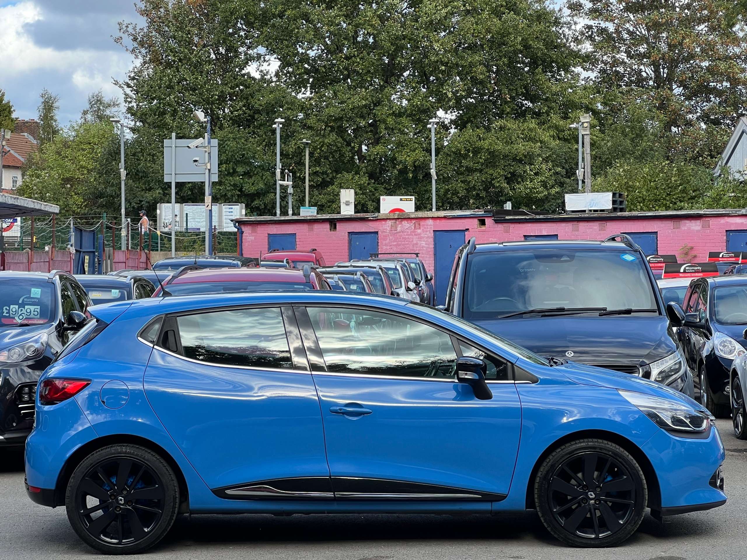 2015 RENAULT CLIO 2015 RENAULT CLIO