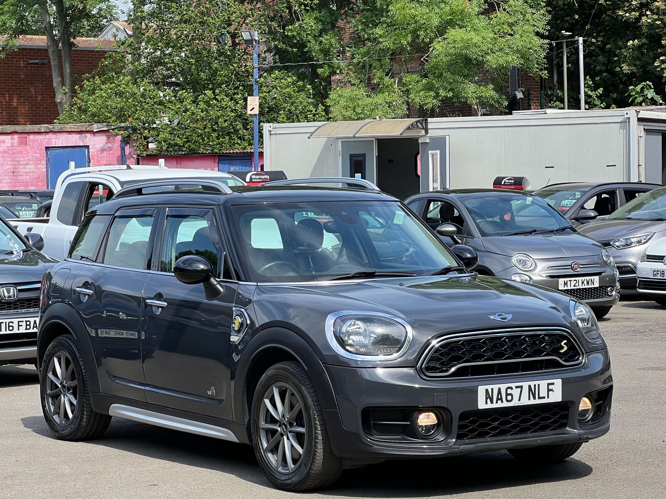 A 2017 MINI COUNTRYMAN 1.5 7.6kWh Cooper SE SUV 5dr Petrol Plug-in Hybrid Auto ALL4 Euro 6 (s/s) (224 ps) A 2017 MINI COUNTRYMAN 1.5 7.6kWh Cooper SE SUV 5dr Petrol Plug-in Hybrid Auto ALL4 Euro 6 (s/s) (224 ps)