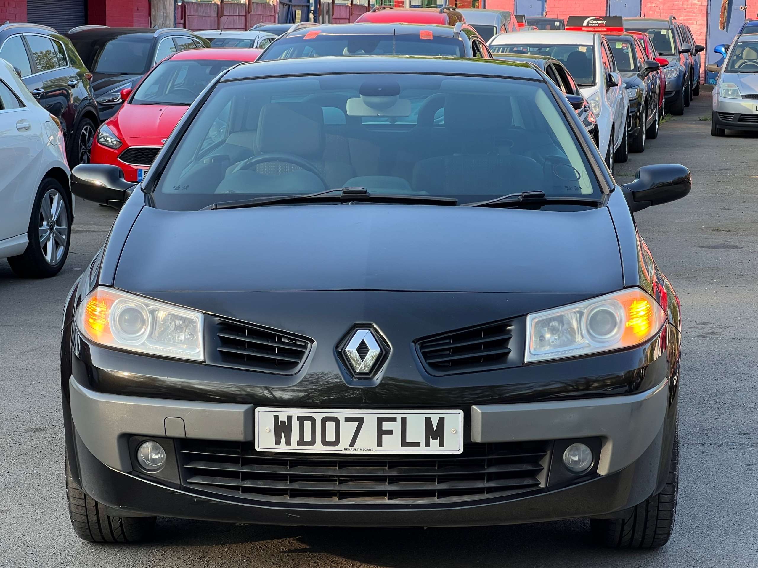A 2007 RENAULT MEGANE DYNAMIQUE VVT 2-Door A 2007 RENAULT MEGANE DYNAMIQUE VVT 2-Door