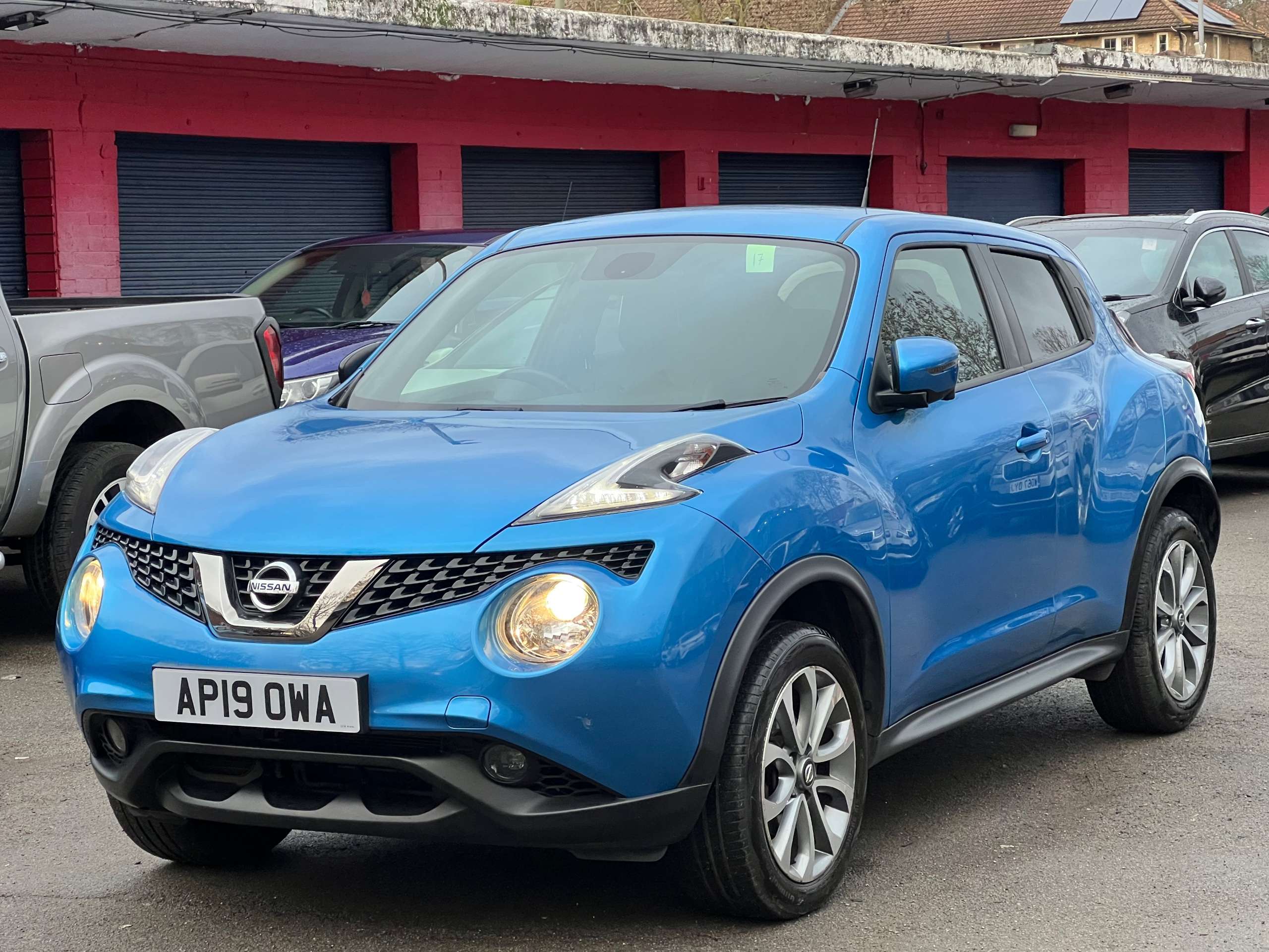 A 2019 NISSAN JUKE 1.6 Tekna SUV 5dr Petrol XTRON Euro 6 (117 ps) A 2019 NISSAN JUKE 1.6 Tekna SUV 5dr Petrol XTRON Euro 6 (117 ps)