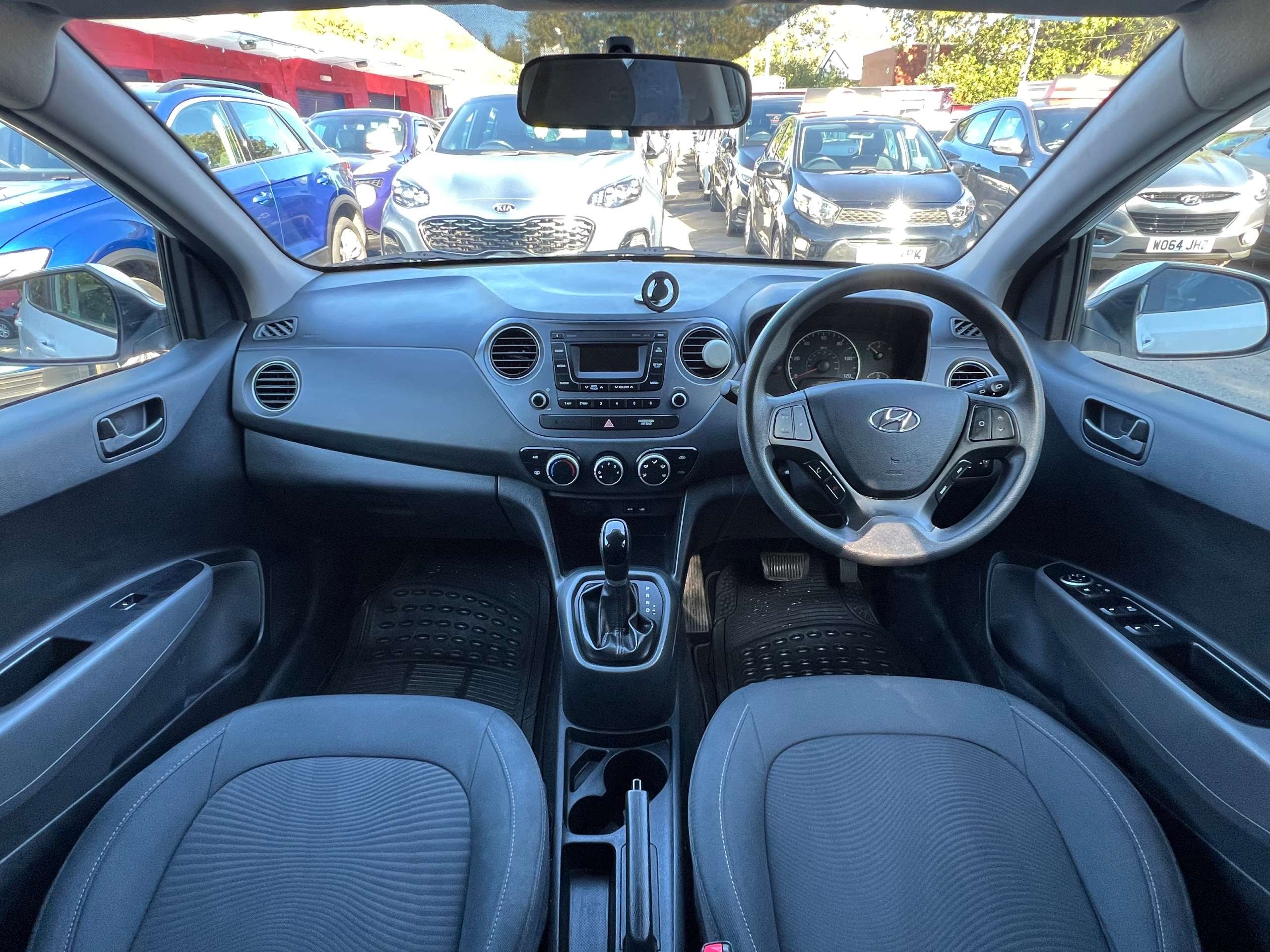 2018 HYUNDAI I10 2018 HYUNDAI I10