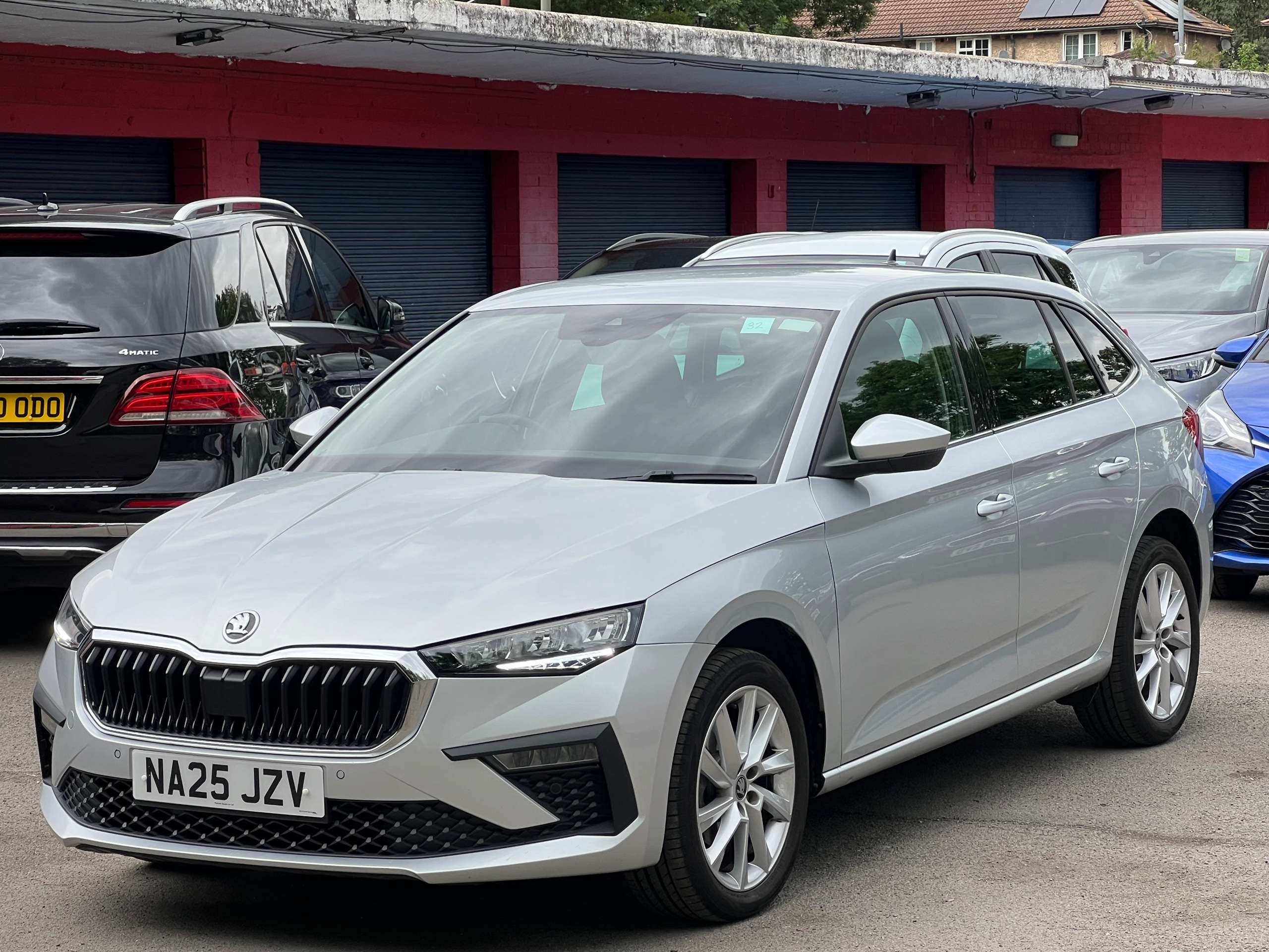 A 2025 SKODA SCALA 1.5 TSI SE L Edition Hatchback 5dr Petrol DSG Euro 6 (s/s) (150 ps) A 2025 SKODA SCALA 1.5 TSI SE L Edition Hatchback 5dr Petrol DSG Euro 6 (s/s) (150 ps)