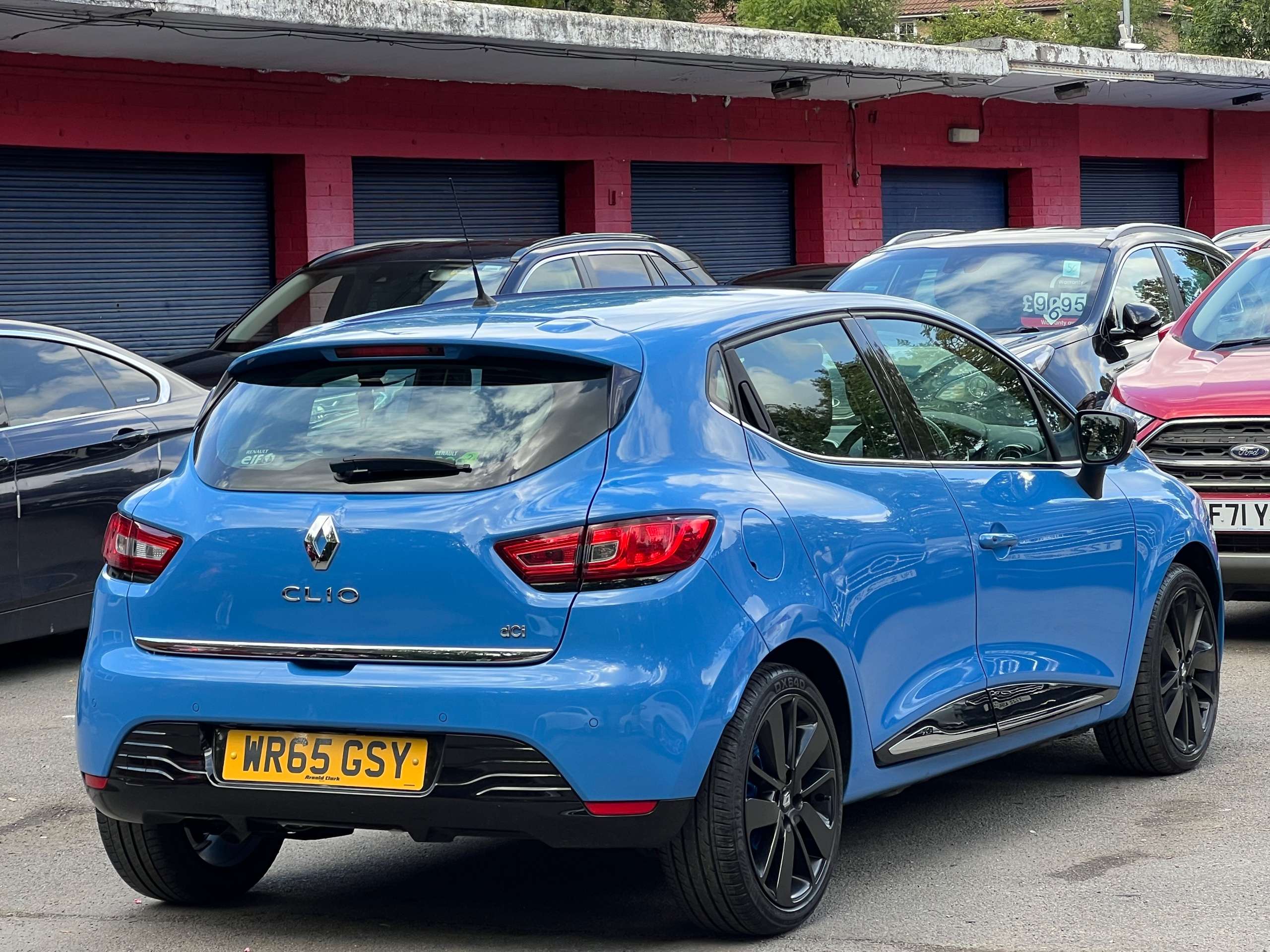 2015 RENAULT CLIO 2015 RENAULT CLIO