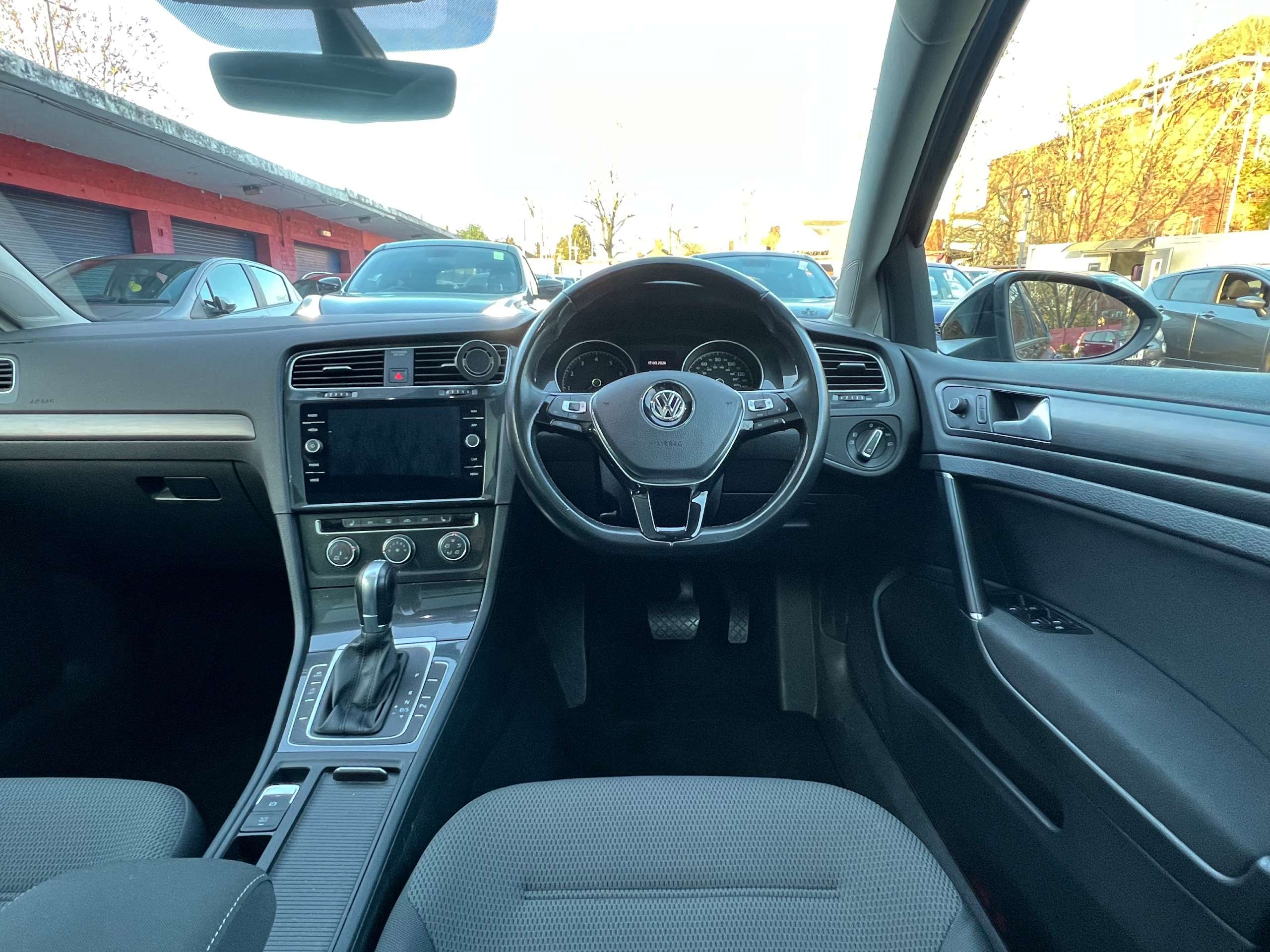 2019 VOLKSWAGEN GOLF 2019 VOLKSWAGEN GOLF