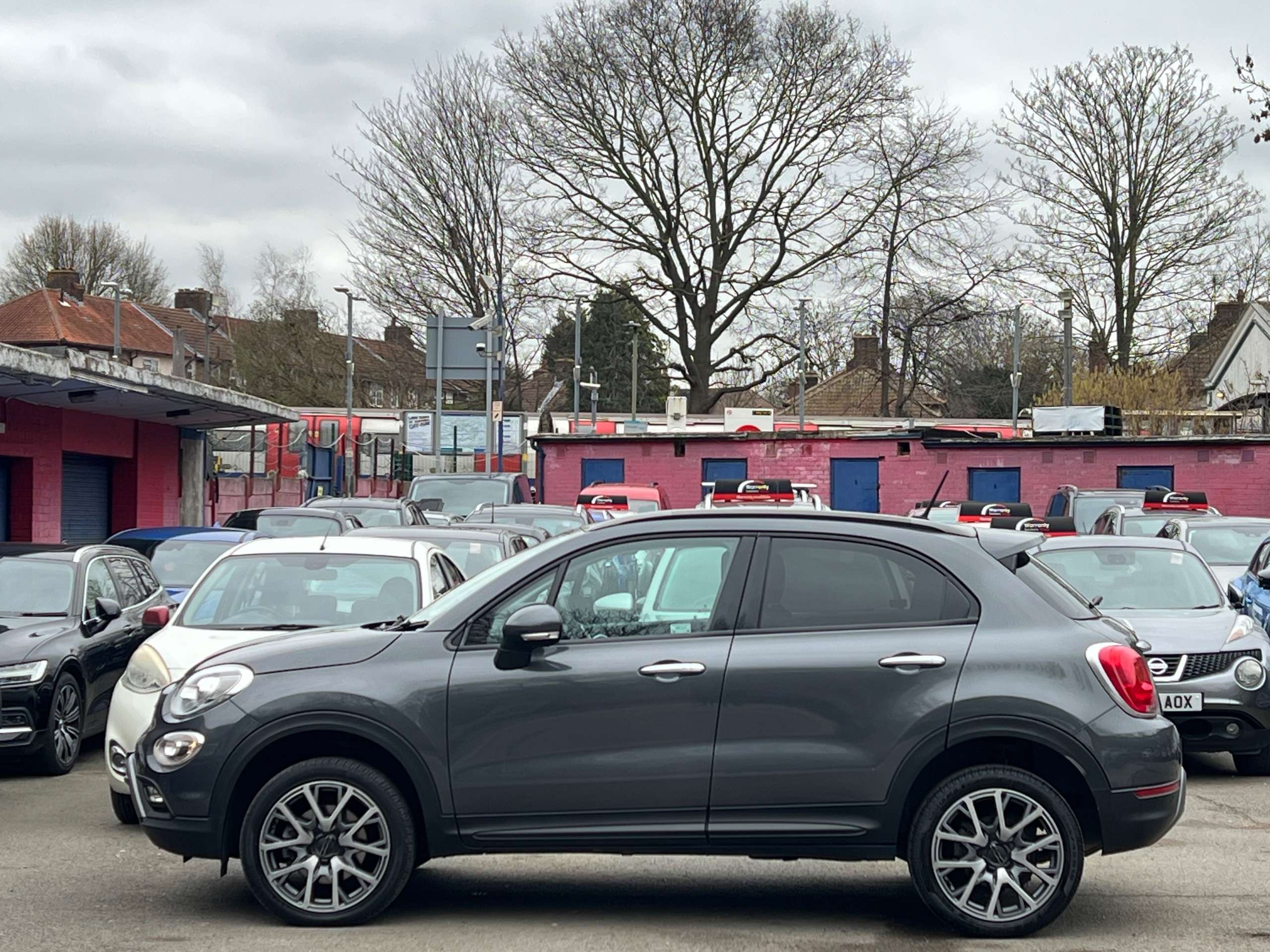 A 2015 FIAT 500X 1.4 MultiAir Cross Plus SUV 5dr Petrol Auto 4WD Euro 6 (s/s) (170 bhp) A 2015 FIAT 500X 1.4 MultiAir Cross Plus SUV 5dr Petrol Auto 4WD Euro 6 (s/s) (170 bhp)