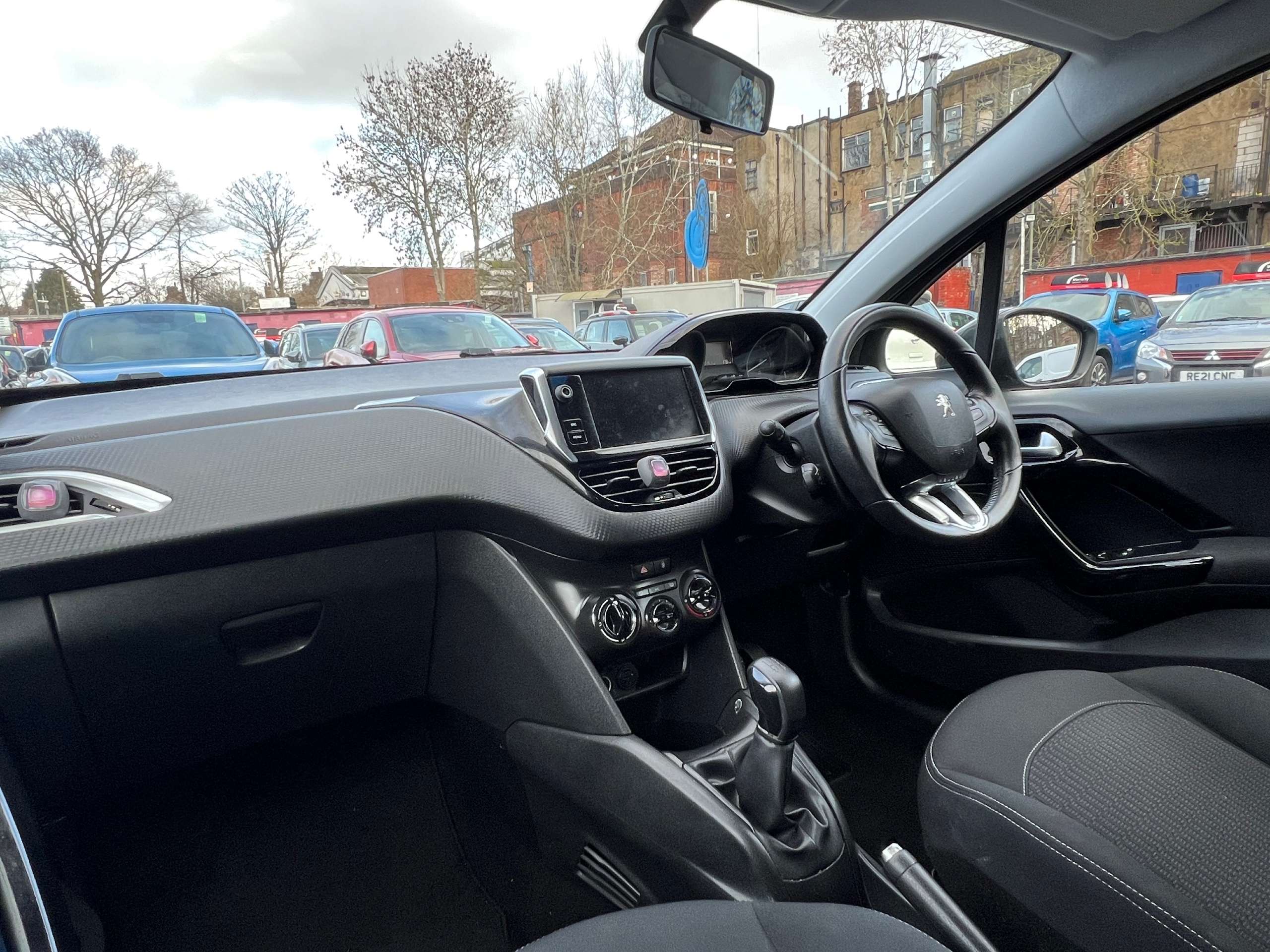 2018 PEUGEOT 208 2018 PEUGEOT 208