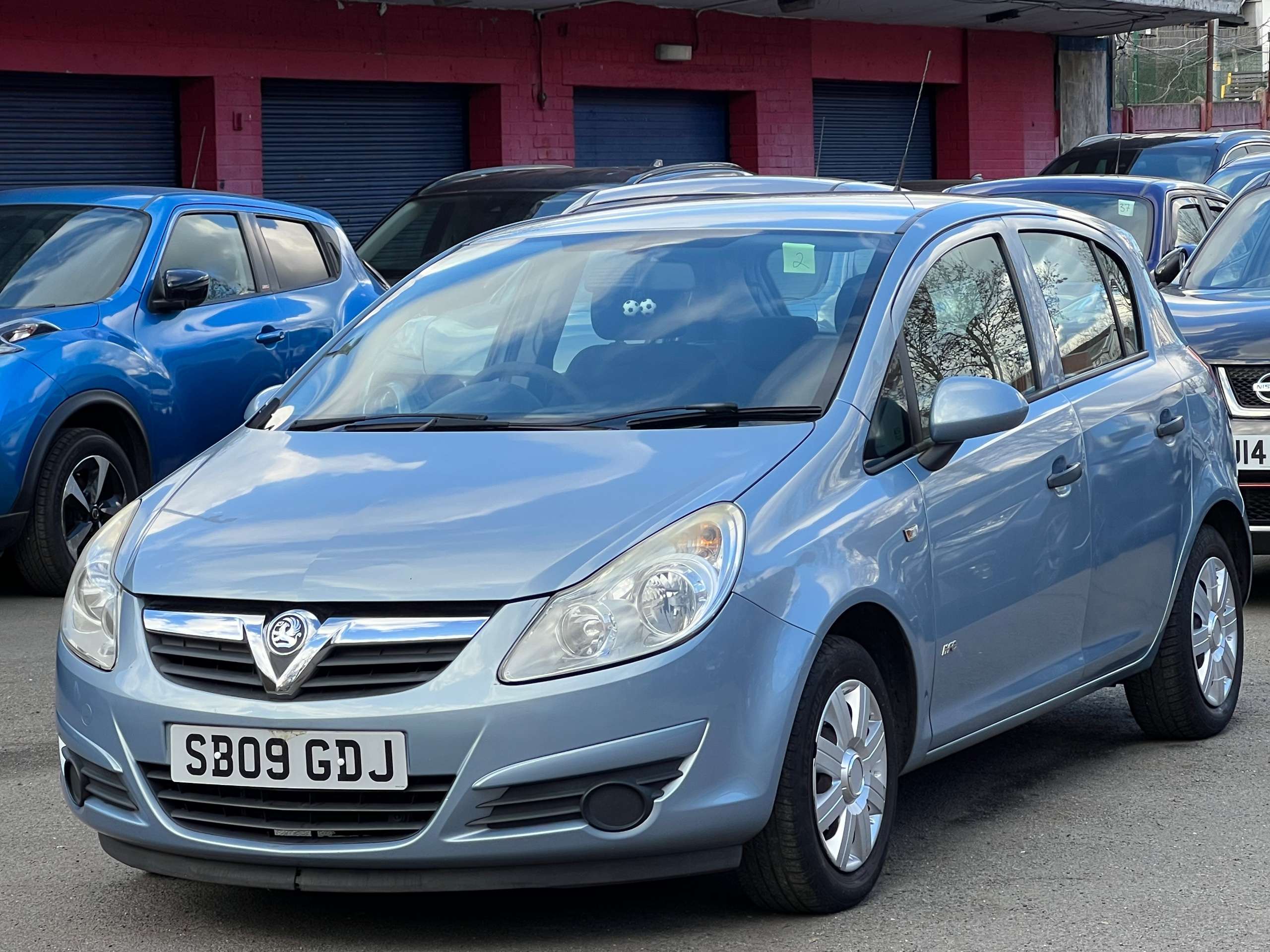 A 2009 VAUXHALL CORSA 1.0i 12v Life Hatchback 5dr Petrol Manual (134 g/km, 59 bhp) A 2009 VAUXHALL CORSA 1.0i 12v Life Hatchback 5dr Petrol Manual (134 g/km, 59 bhp)