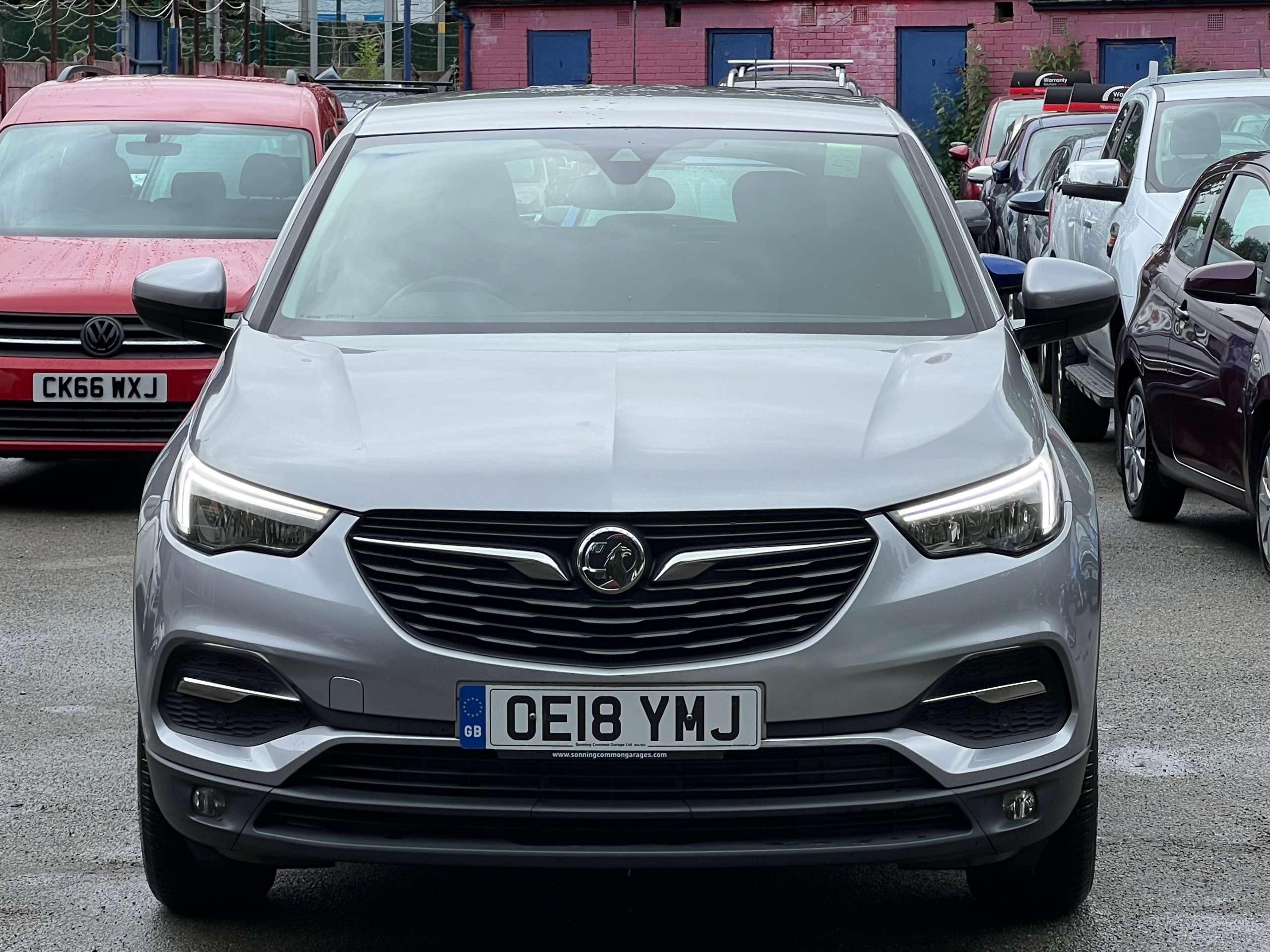 A 2018 VAUXHALL GRANDLAND X 1.2 Turbo SE SUV 5dr Petrol Manual Euro 6 (s/s) (130 ps) A 2018 VAUXHALL GRANDLAND X 1.2 Turbo SE SUV 5dr Petrol Manual Euro 6 (s/s) (130 ps)