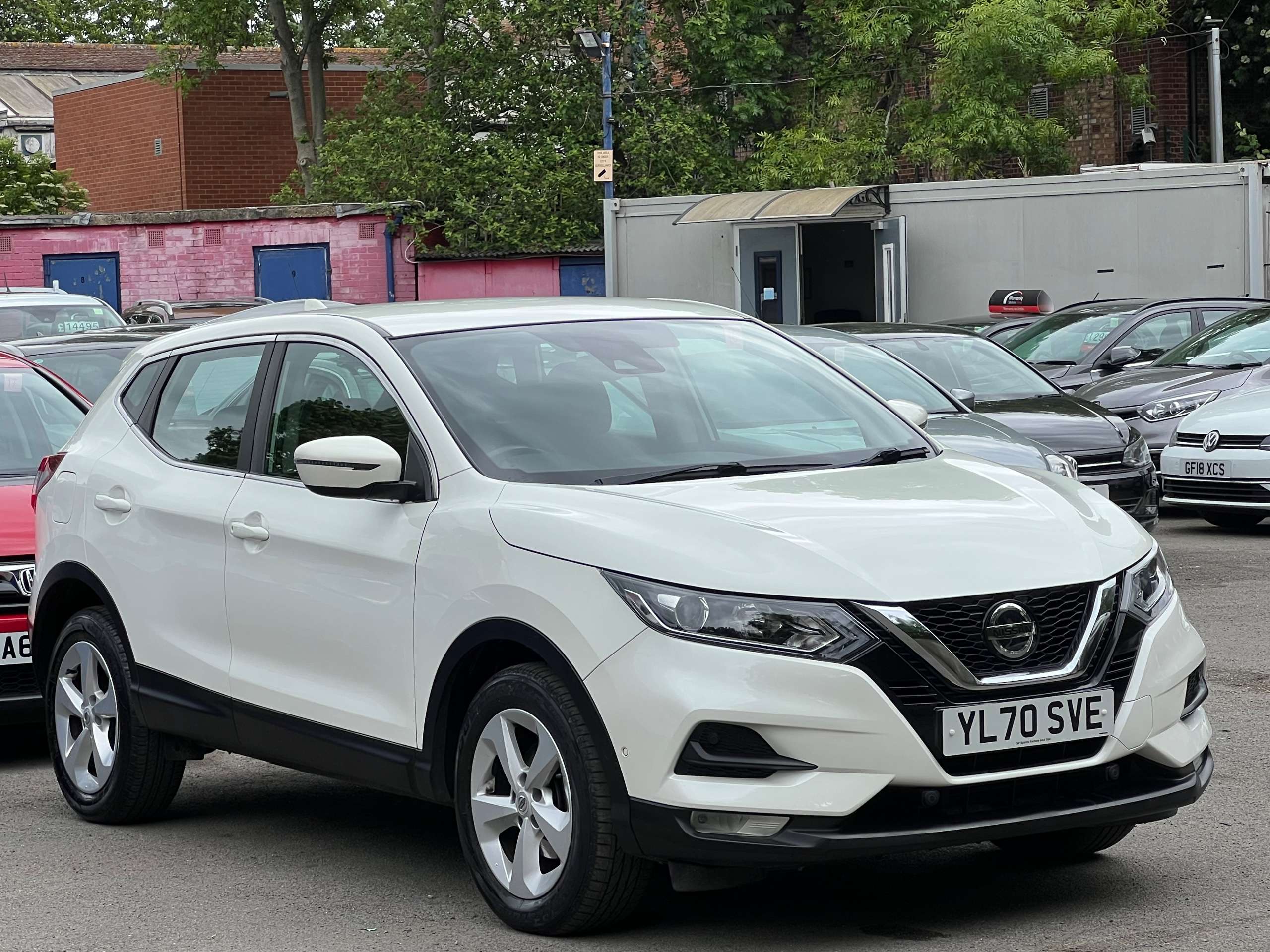 A 2021 NISSAN QASHQAI 1.3 DIG-T Acenta Premium SUV 5dr Petrol DCT Auto Euro 6 (s/s) (160 ps) A 2021 NISSAN QASHQAI 1.3 DIG-T Acenta Premium SUV 5dr Petrol DCT Auto Euro 6 (s/s) (160 ps)