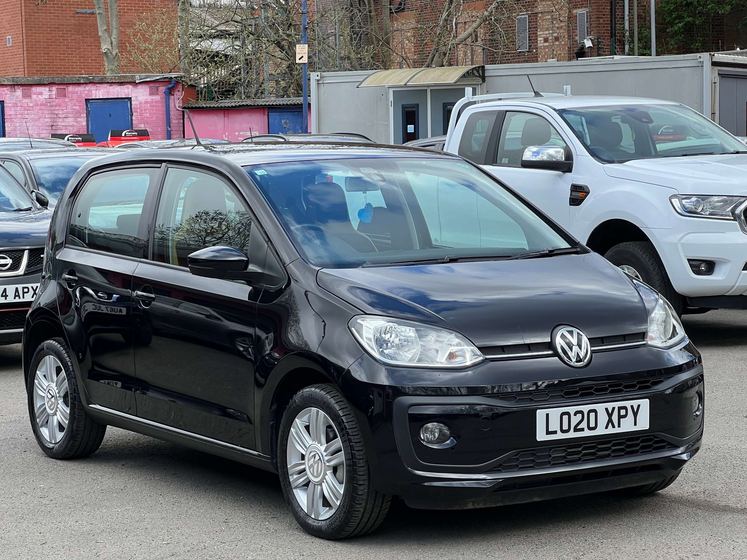 A 2020 VOLKSWAGEN UP! High UP A 2020 VOLKSWAGEN UP! High UP