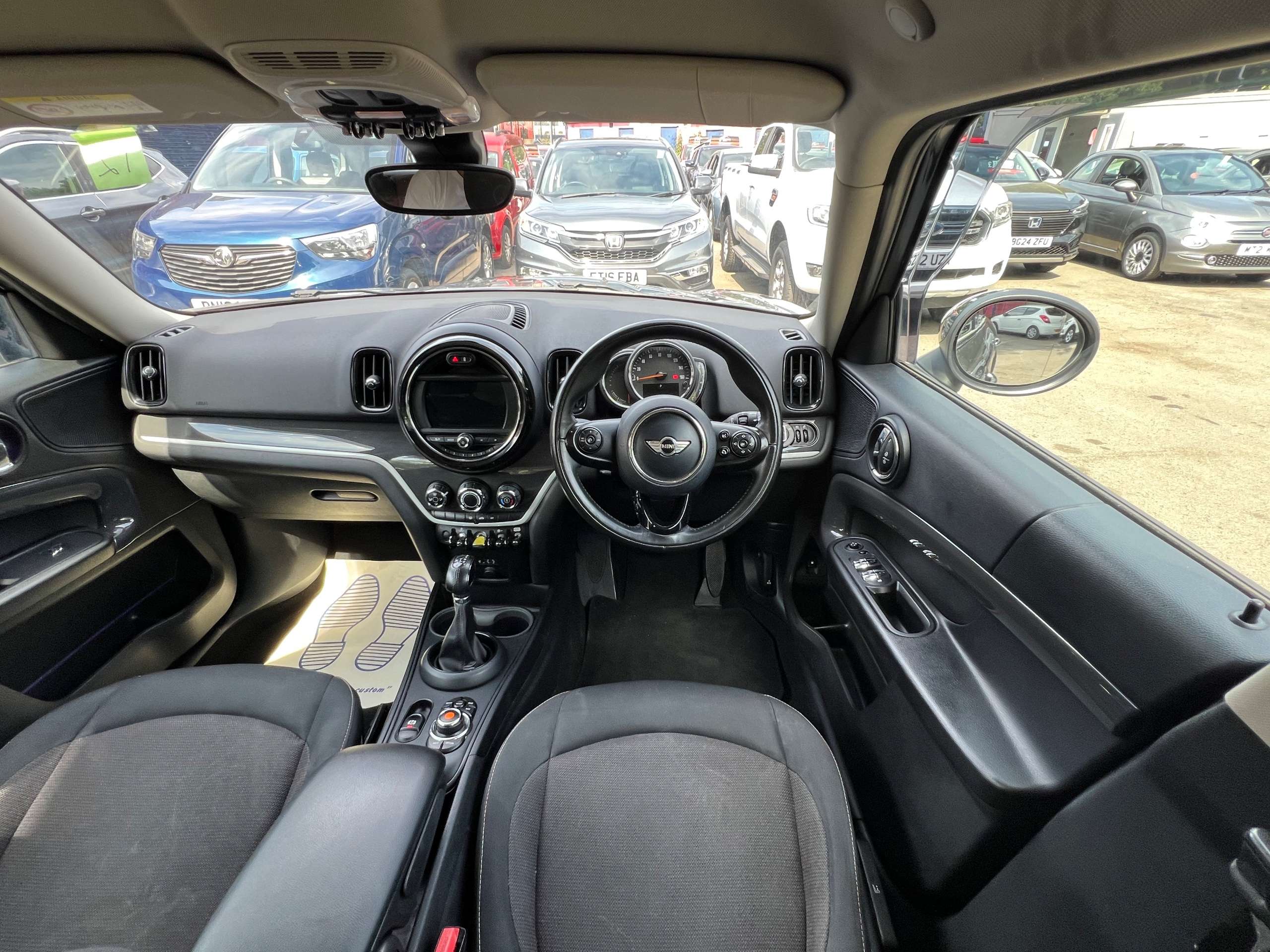 2017 MINI COUNTRYMAN 2017 MINI COUNTRYMAN