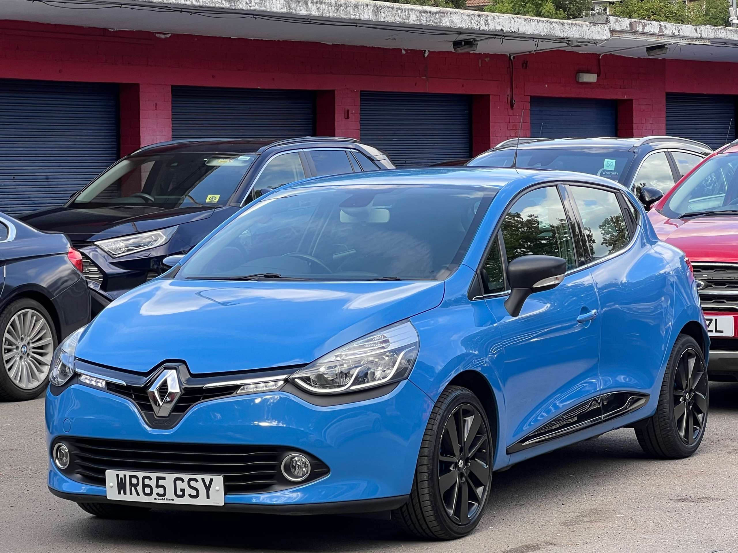2015 RENAULT CLIO 2015 RENAULT CLIO