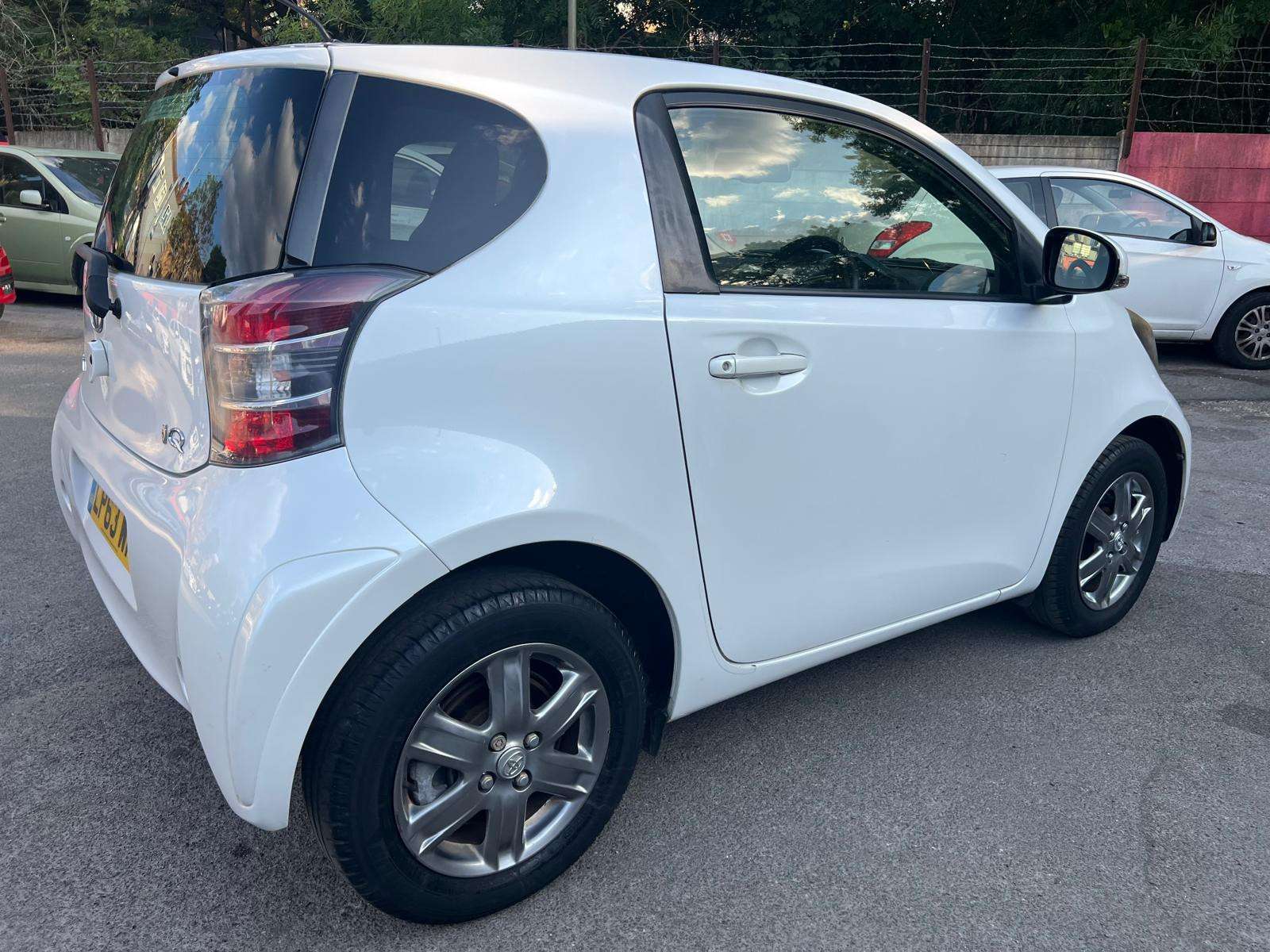 2014 TOYOTA IQ 2014 TOYOTA IQ