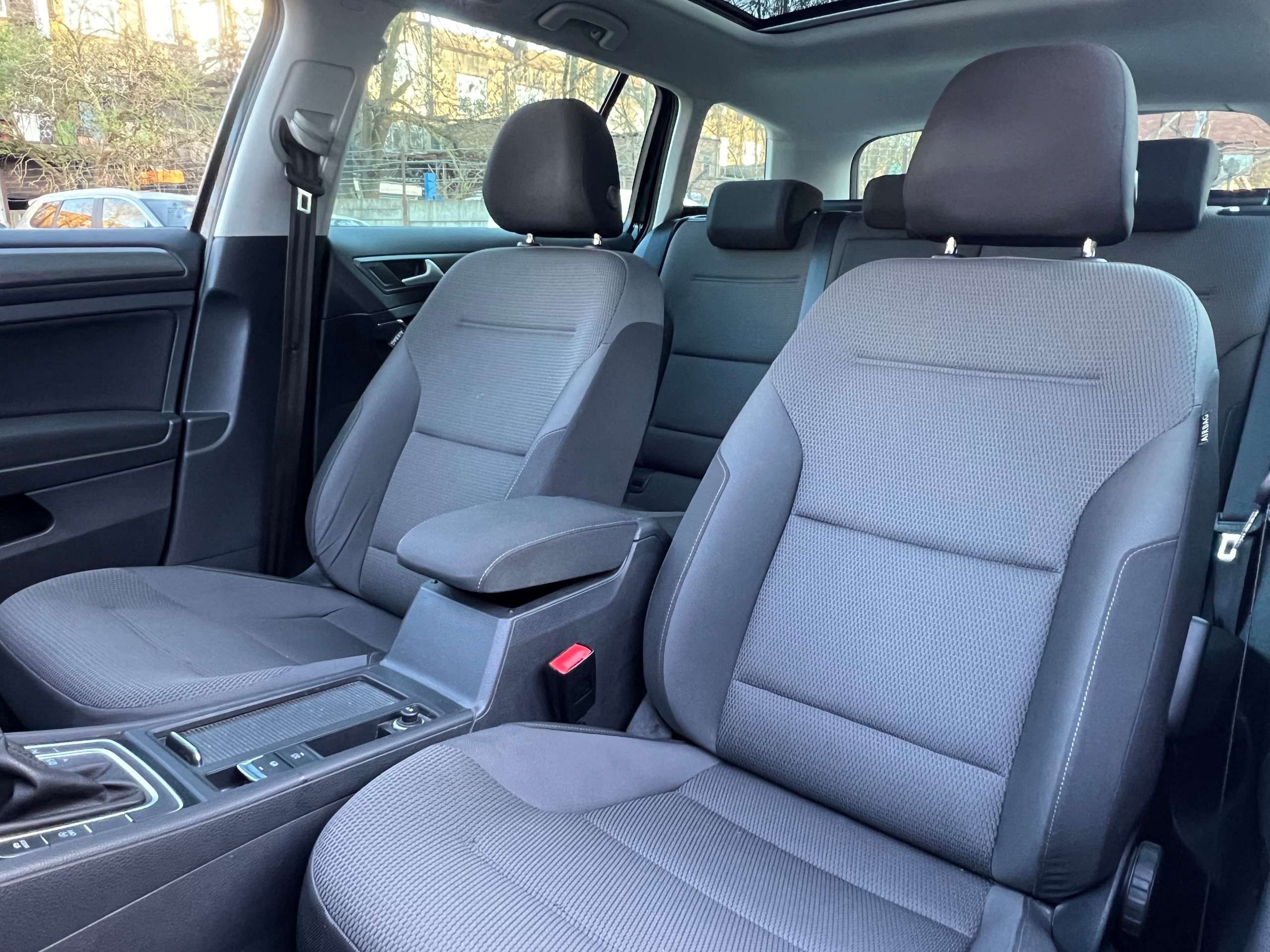 2019 VOLKSWAGEN GOLF 2019 VOLKSWAGEN GOLF