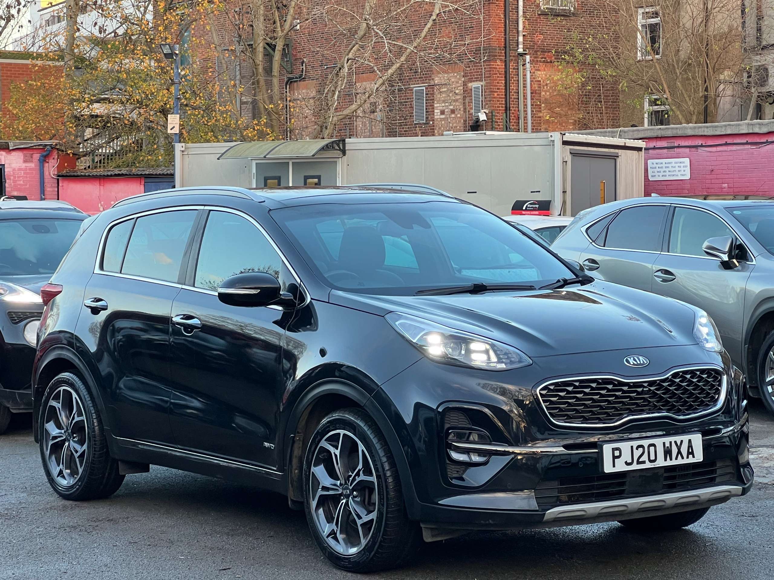 A 2020 KIA SPORTAGE 1.6 T-GDi GT-Line S SUV 5dr Petrol DCT AWD Euro 6 (s/s) (174 bhp) A 2020 KIA SPORTAGE 1.6 T-GDi GT-Line S SUV 5dr Petrol DCT AWD Euro 6 (s/s) (174 bhp)