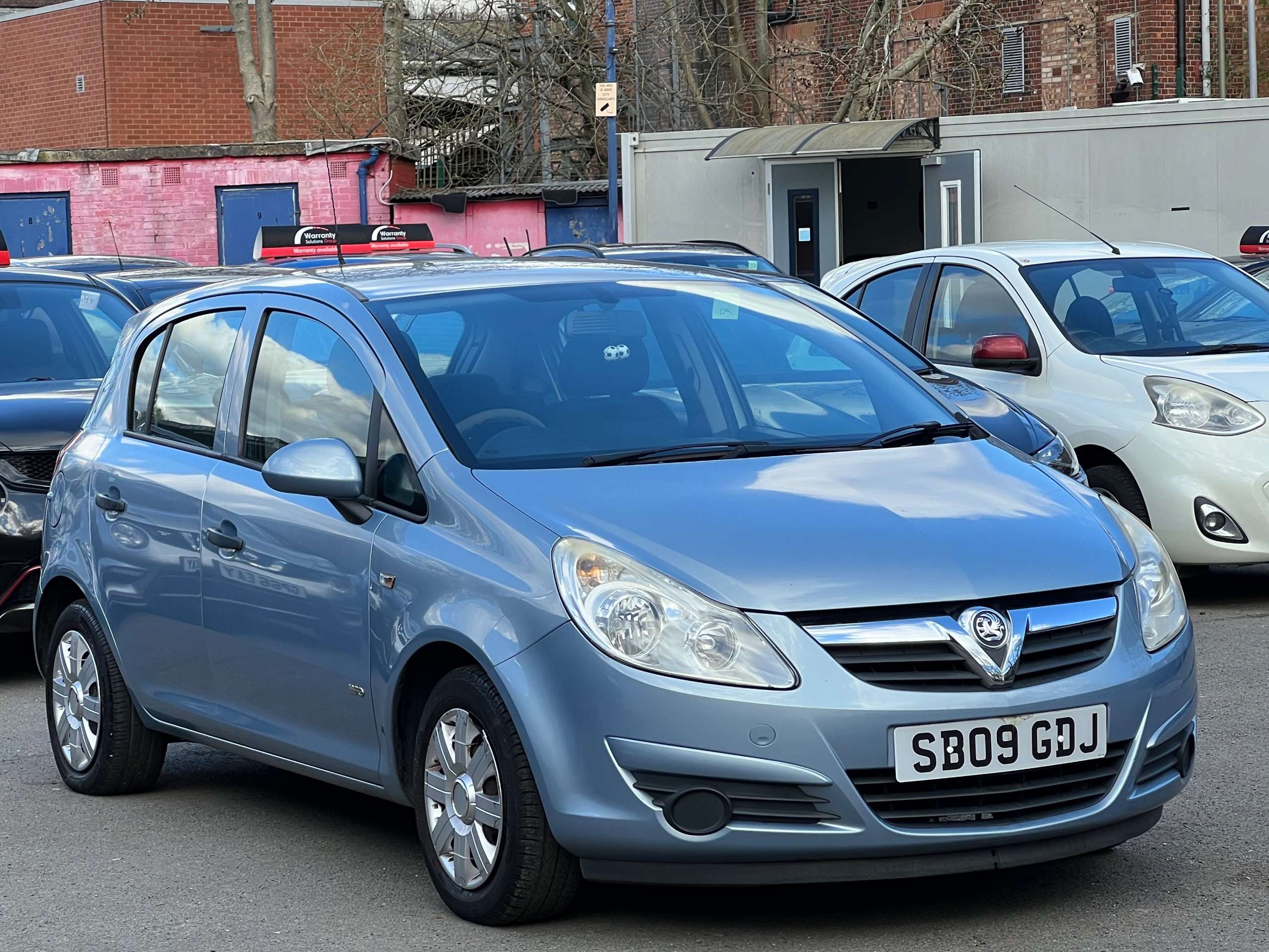 A 2009 VAUXHALL CORSA 1.0i 12v Life Hatchback 5dr Petrol Manual (134 g/km, 59 bhp) A 2009 VAUXHALL CORSA 1.0i 12v Life Hatchback 5dr Petrol Manual (134 g/km, 59 bhp)