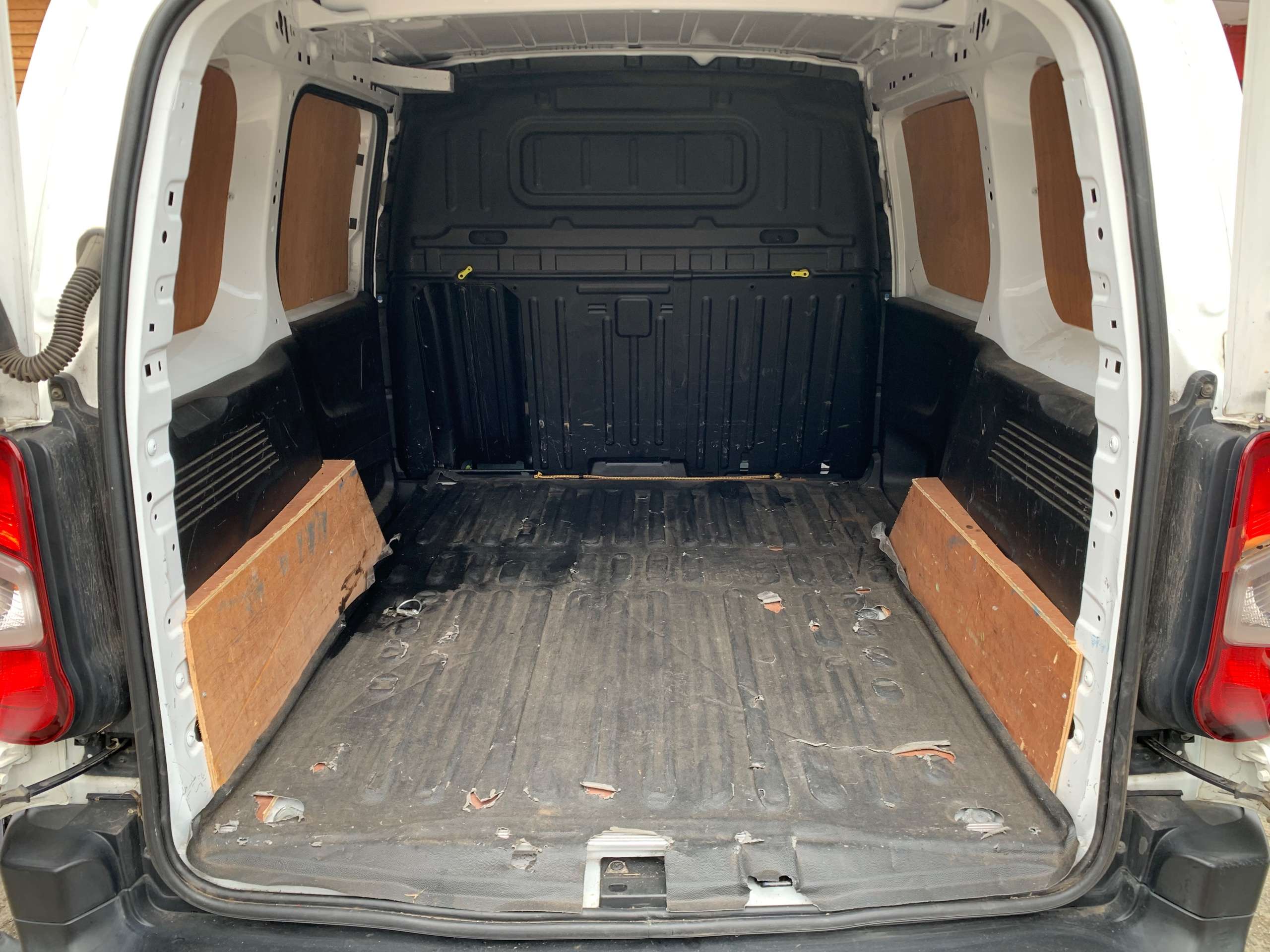 2019 PEUGEOT PARTNER 2019 PEUGEOT PARTNER