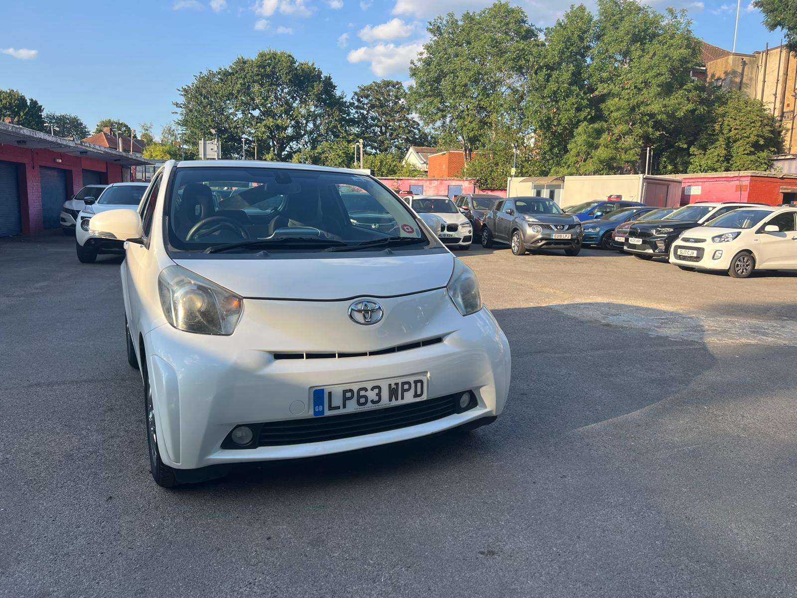 A 2014 TOYOTA IQ 1.0 VVT-i 2 Hatchback 3dr Petrol Multidrive Euro 5 (68 ps) A 2014 TOYOTA IQ 1.0 VVT-i 2 Hatchback 3dr Petrol Multidrive Euro 5 (68 ps)