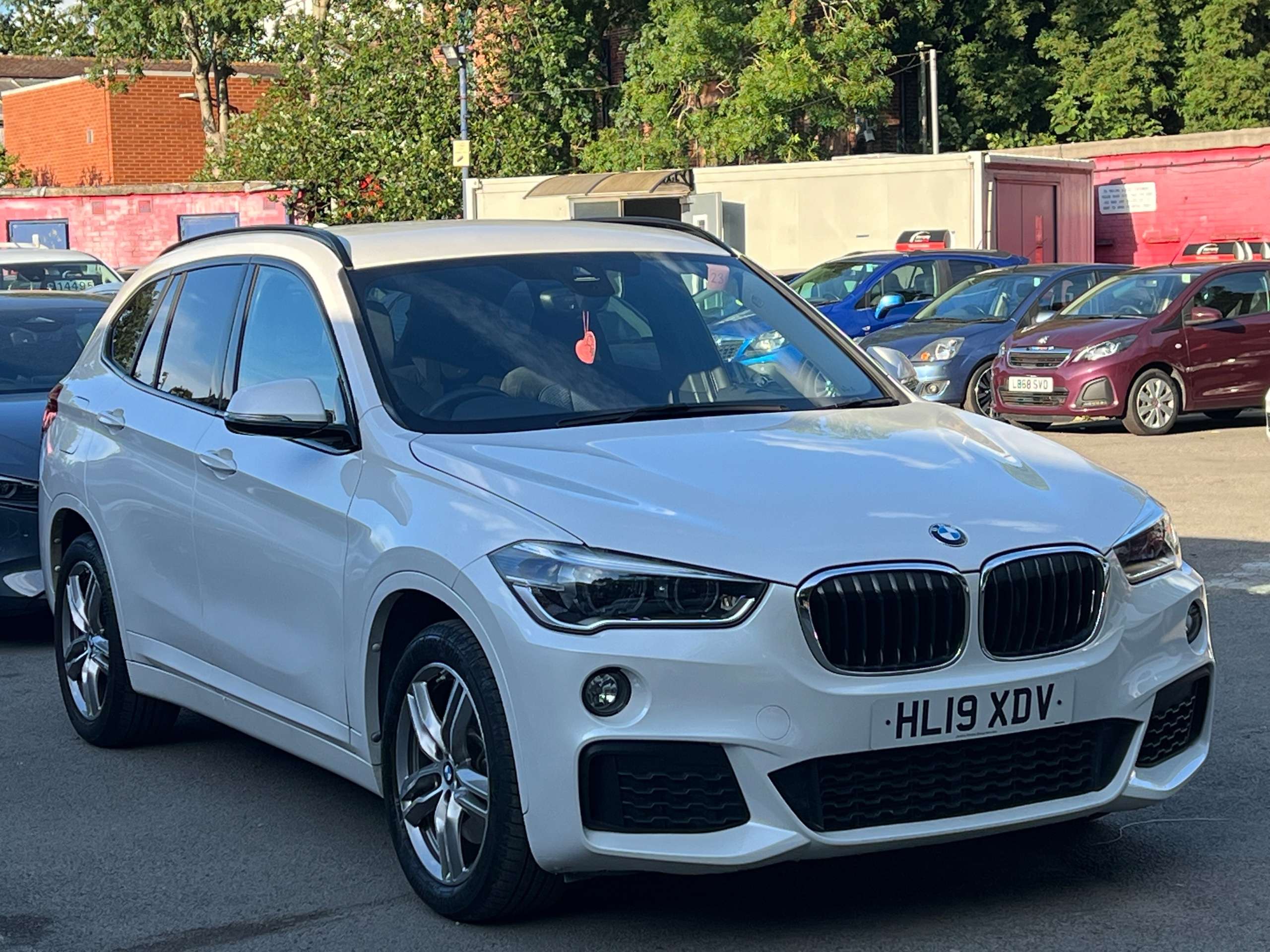 A 2019 BMW X1 2.0 20i GPF M Sport SUV 5dr Petrol DCT sDrive Euro 6 (s/s) (192 ps) A 2019 BMW X1 2.0 20i GPF M Sport SUV 5dr Petrol DCT sDrive Euro 6 (s/s) (192 ps)