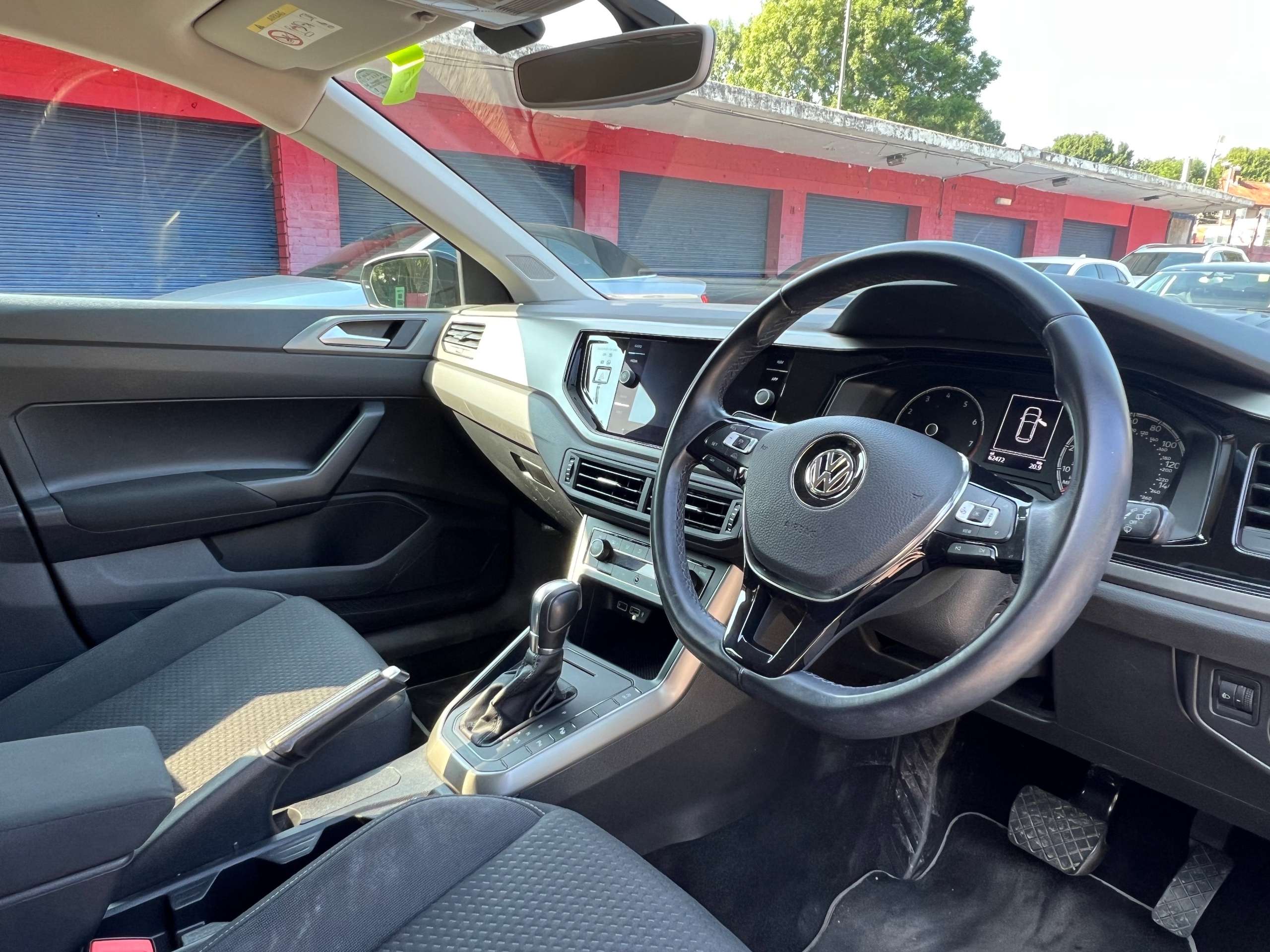 2019 VOLKSWAGEN POLO 2019 VOLKSWAGEN POLO