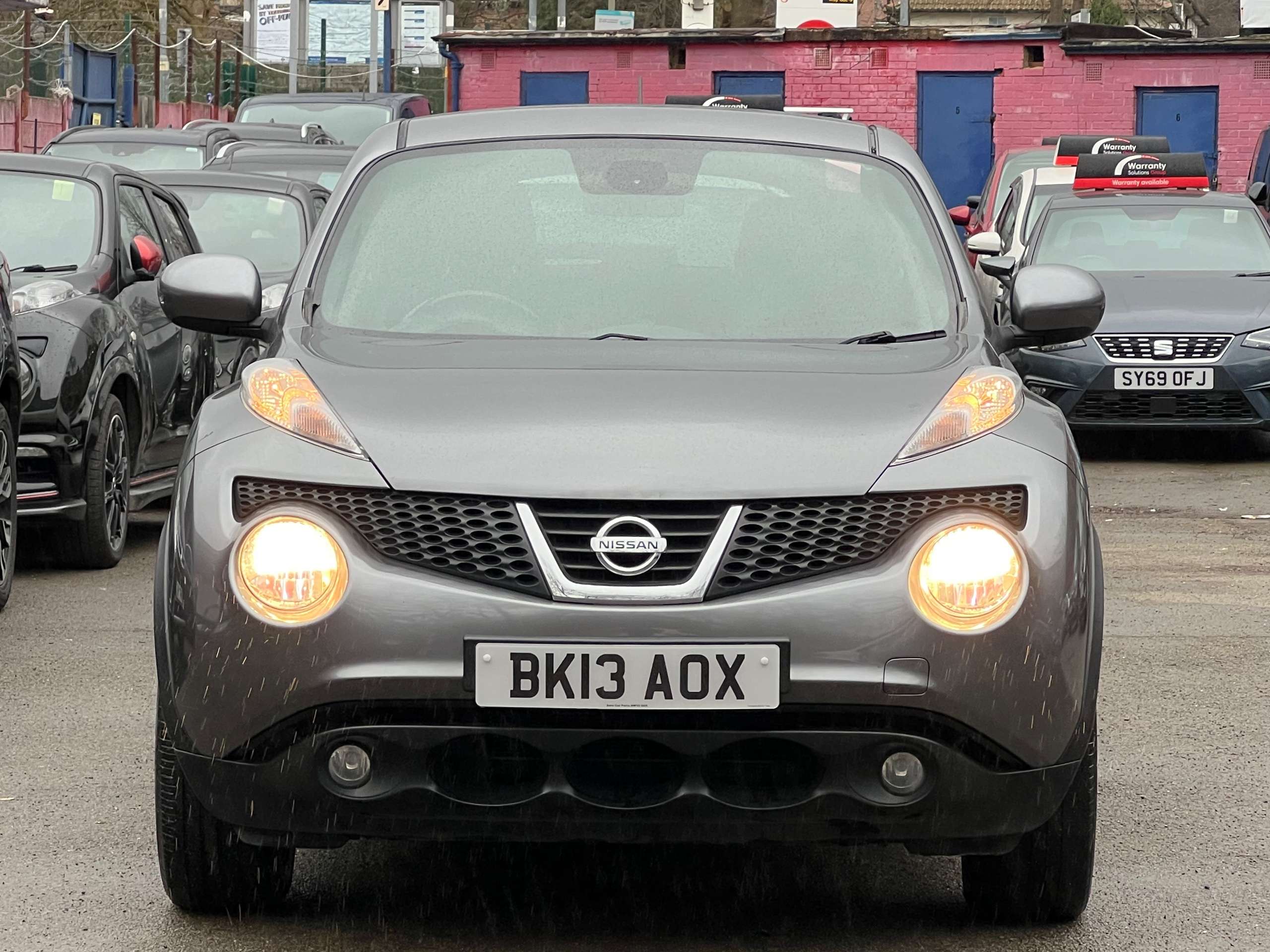 A 2013 NISSAN JUKE 1.6 Tekna SUV 5dr Petrol Manual Euro 5 (s/s) (117 ps) A 2013 NISSAN JUKE 1.6 Tekna SUV 5dr Petrol Manual Euro 5 (s/s) (117 ps)