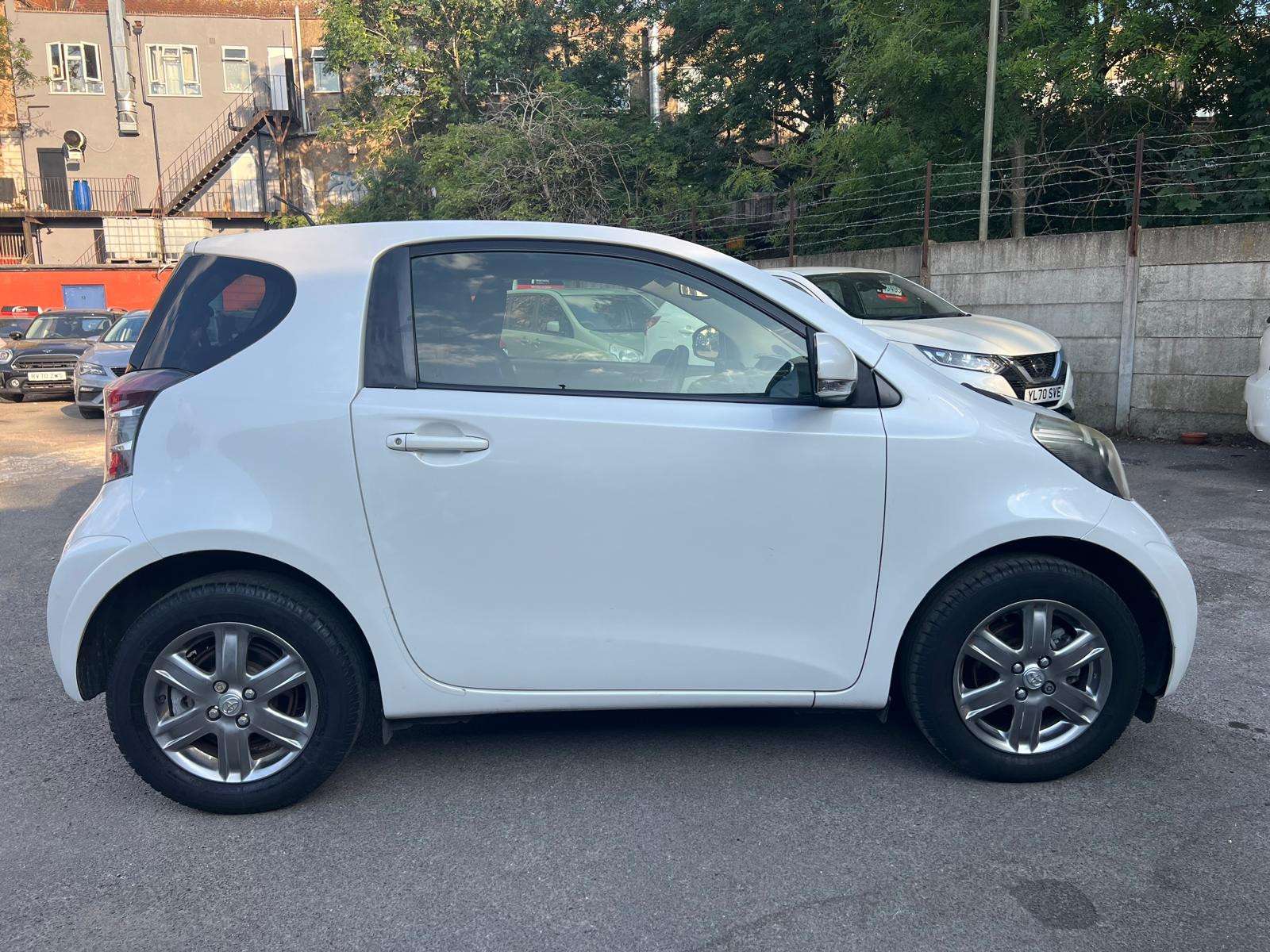 2014 TOYOTA IQ 2014 TOYOTA IQ