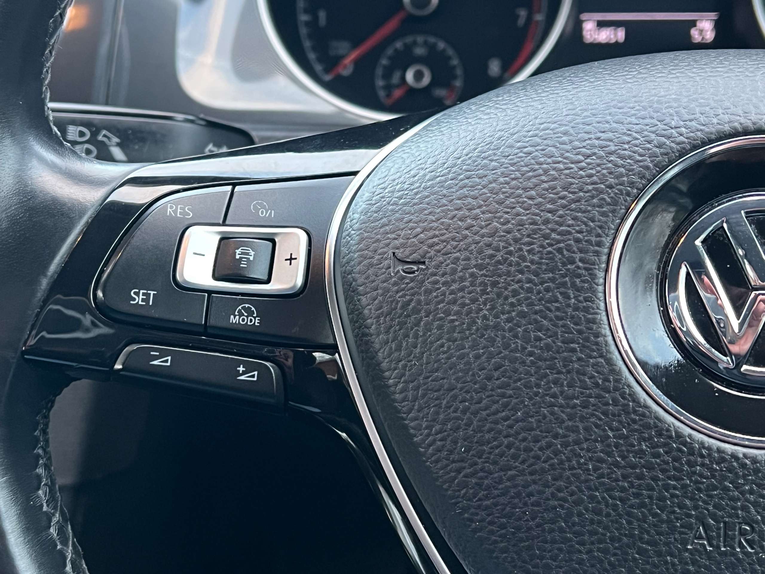 2018 VOLKSWAGEN GOLF 2018 VOLKSWAGEN GOLF