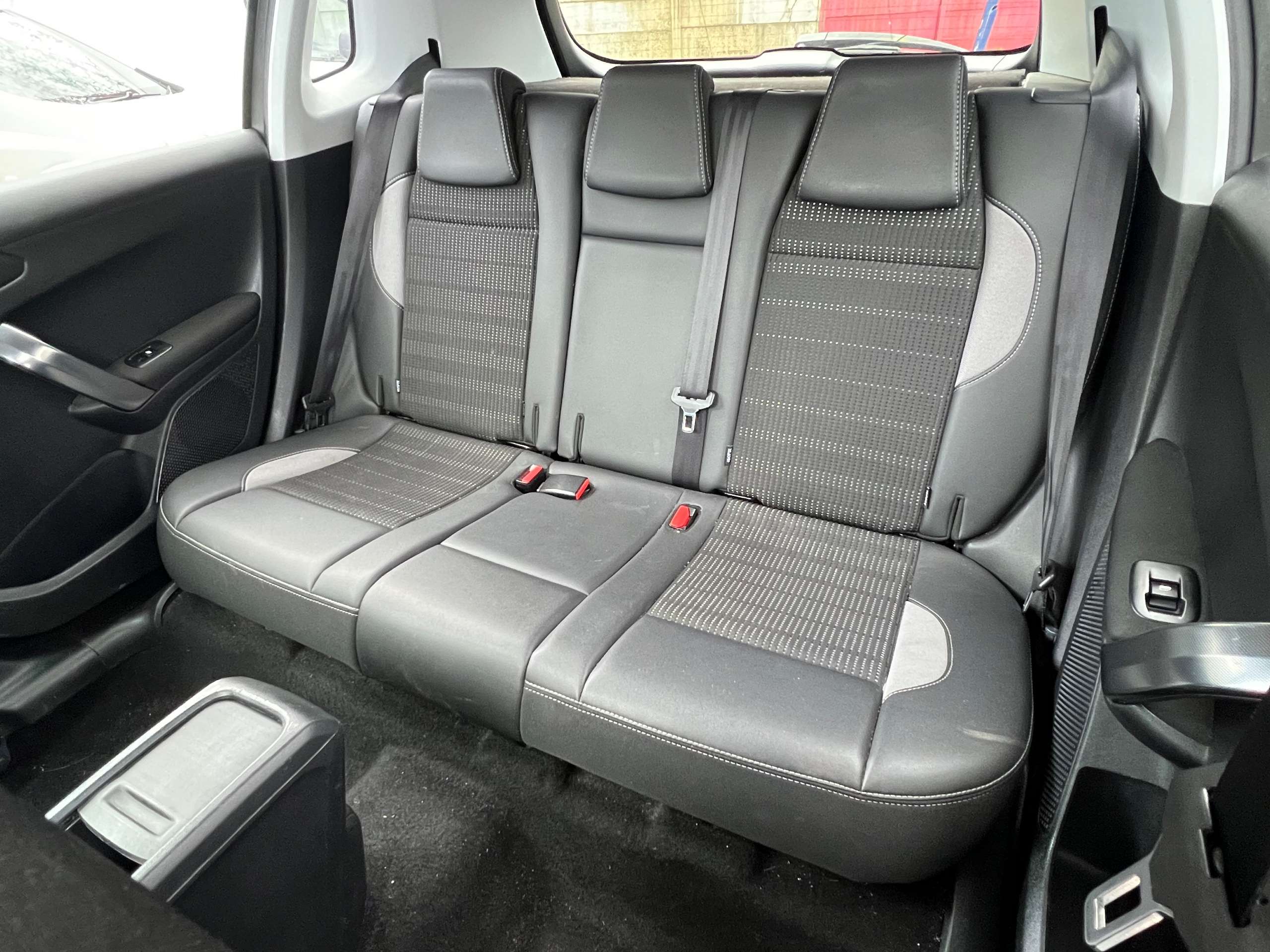 2018 PEUGEOT 2008 2018 PEUGEOT 2008