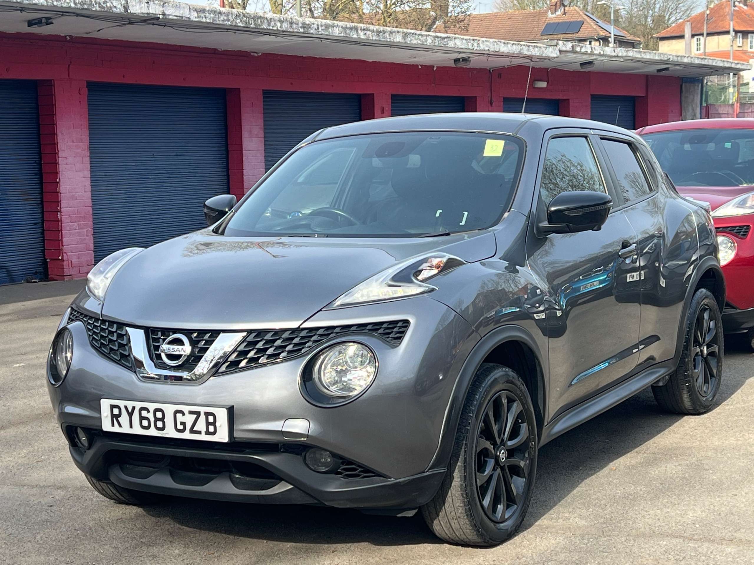 A 2019 NISSAN JUKE 1.6 Tekna SUV 5dr Petrol XTRON Euro 6 (117 ps) A 2019 NISSAN JUKE 1.6 Tekna SUV 5dr Petrol XTRON Euro 6 (117 ps)