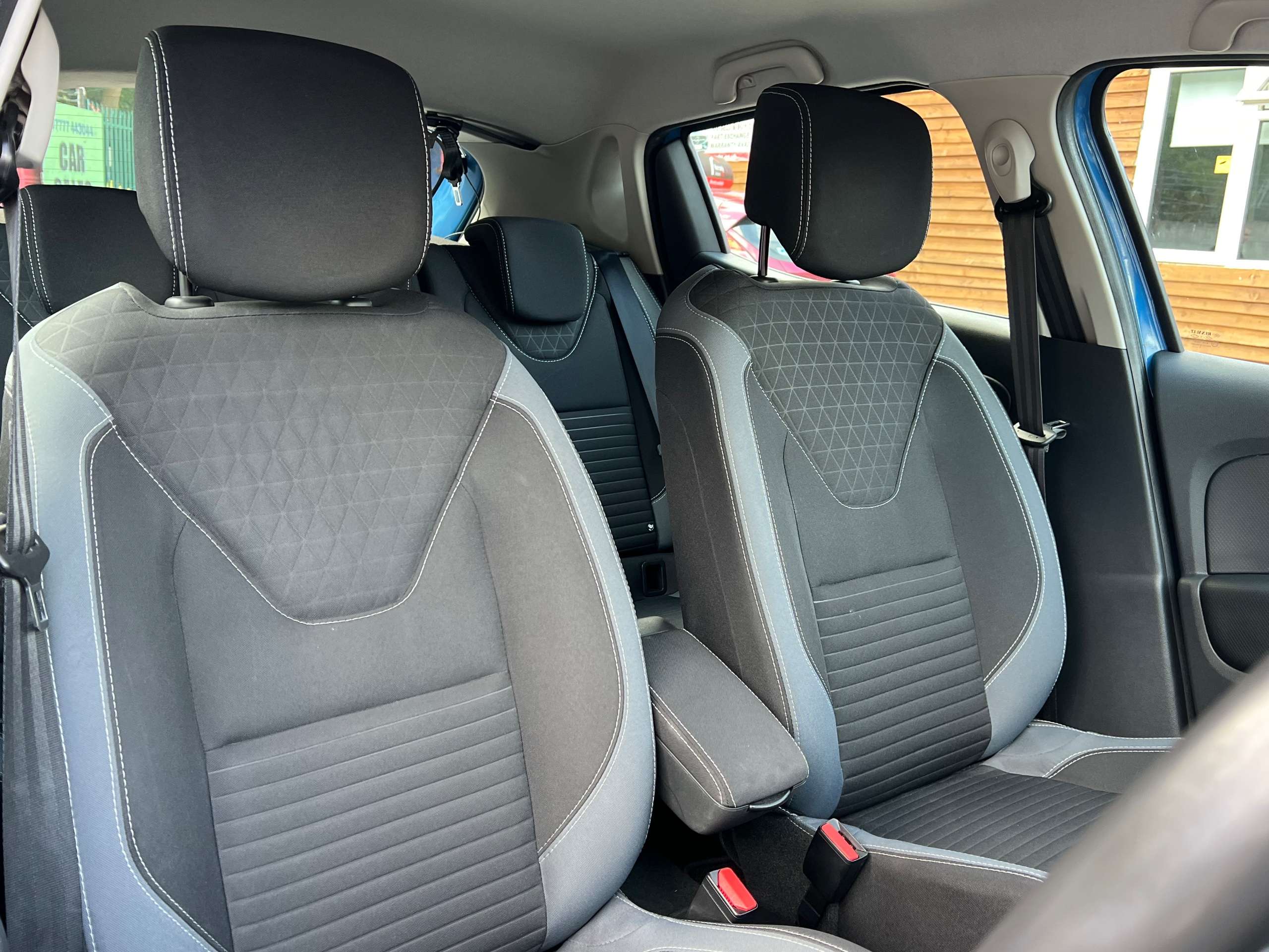 2015 RENAULT CLIO 2015 RENAULT CLIO