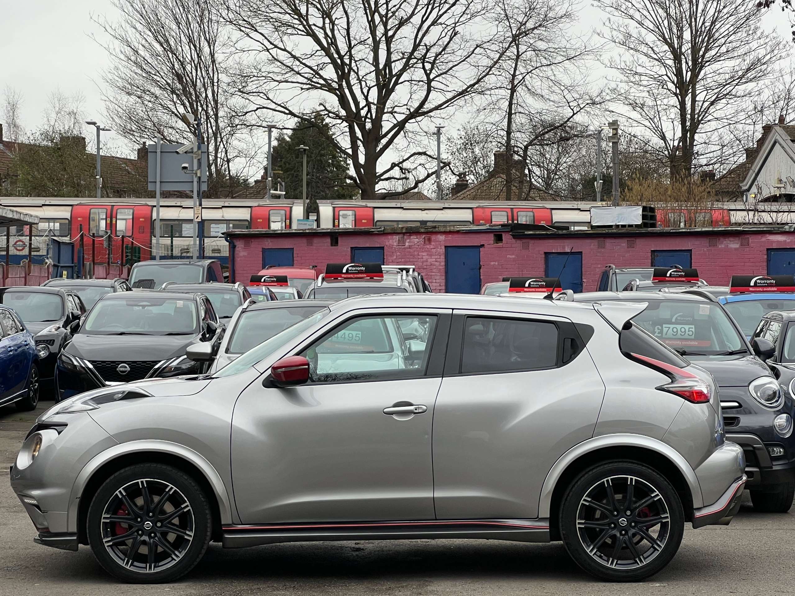 A 2016 NISSAN JUKE 1.6 DIG-T Nismo RS SUV 5dr Petrol XTRON 4WD Euro 6 (214 ps) A 2016 NISSAN JUKE 1.6 DIG-T Nismo RS SUV 5dr Petrol XTRON 4WD Euro 6 (214 ps)