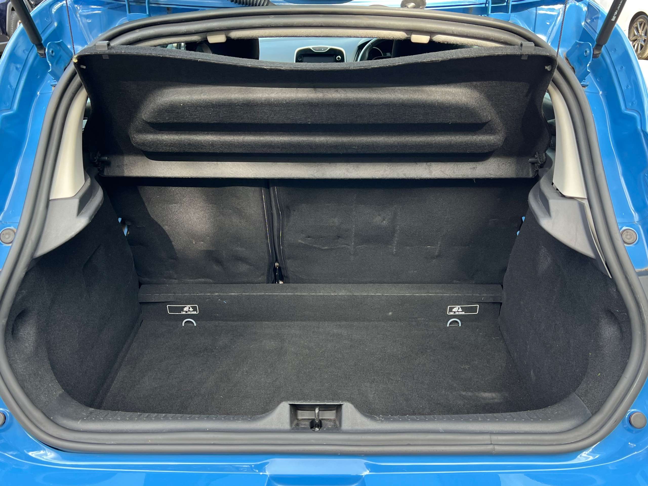 2015 RENAULT CLIO 2015 RENAULT CLIO