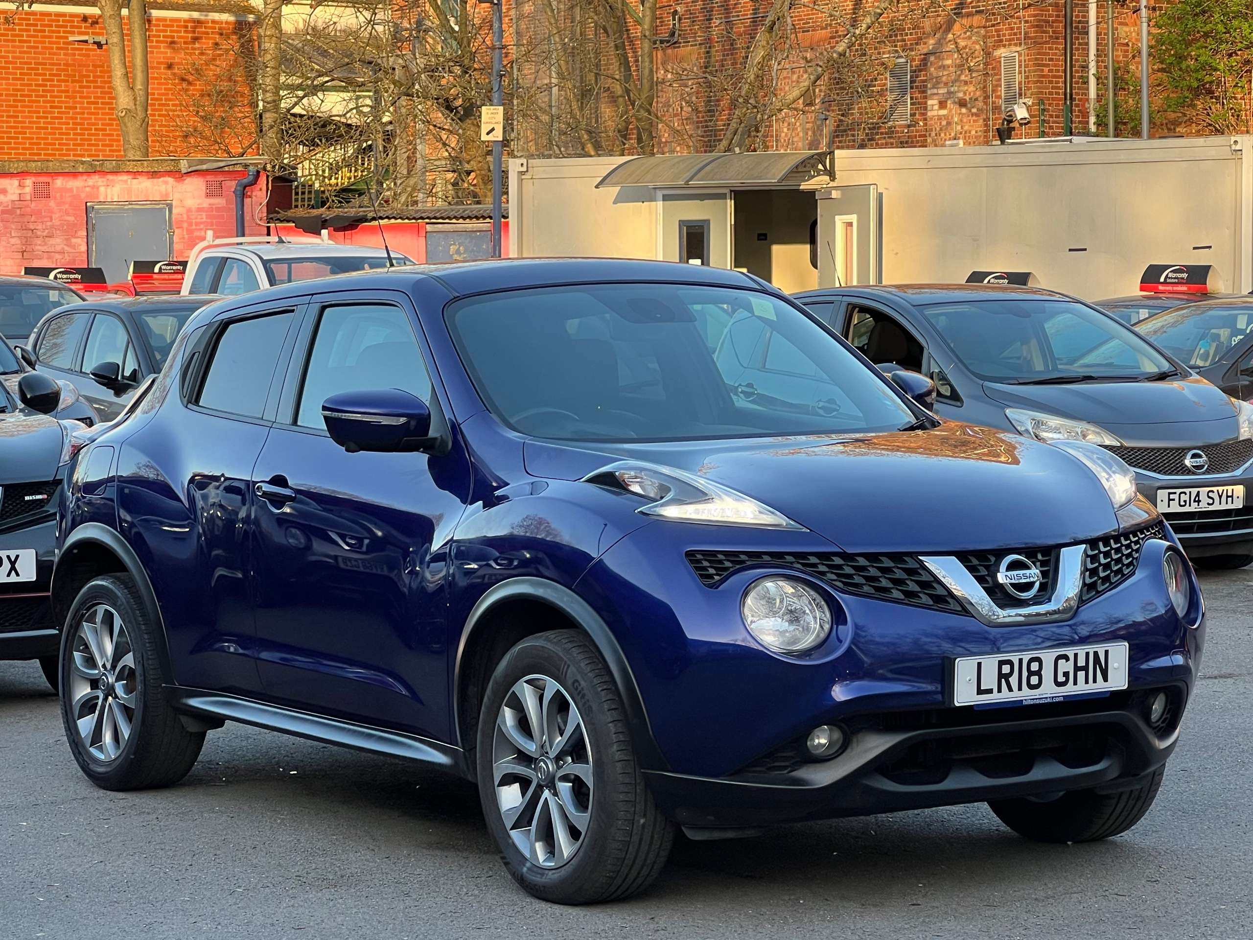 A 2018 NISSAN JUKE 1.2 DIG-T Tekna SUV 5dr Petrol Manual Euro 6 (s/s) (115 ps) A 2018 NISSAN JUKE 1.2 DIG-T Tekna SUV 5dr Petrol Manual Euro 6 (s/s) (115 ps)