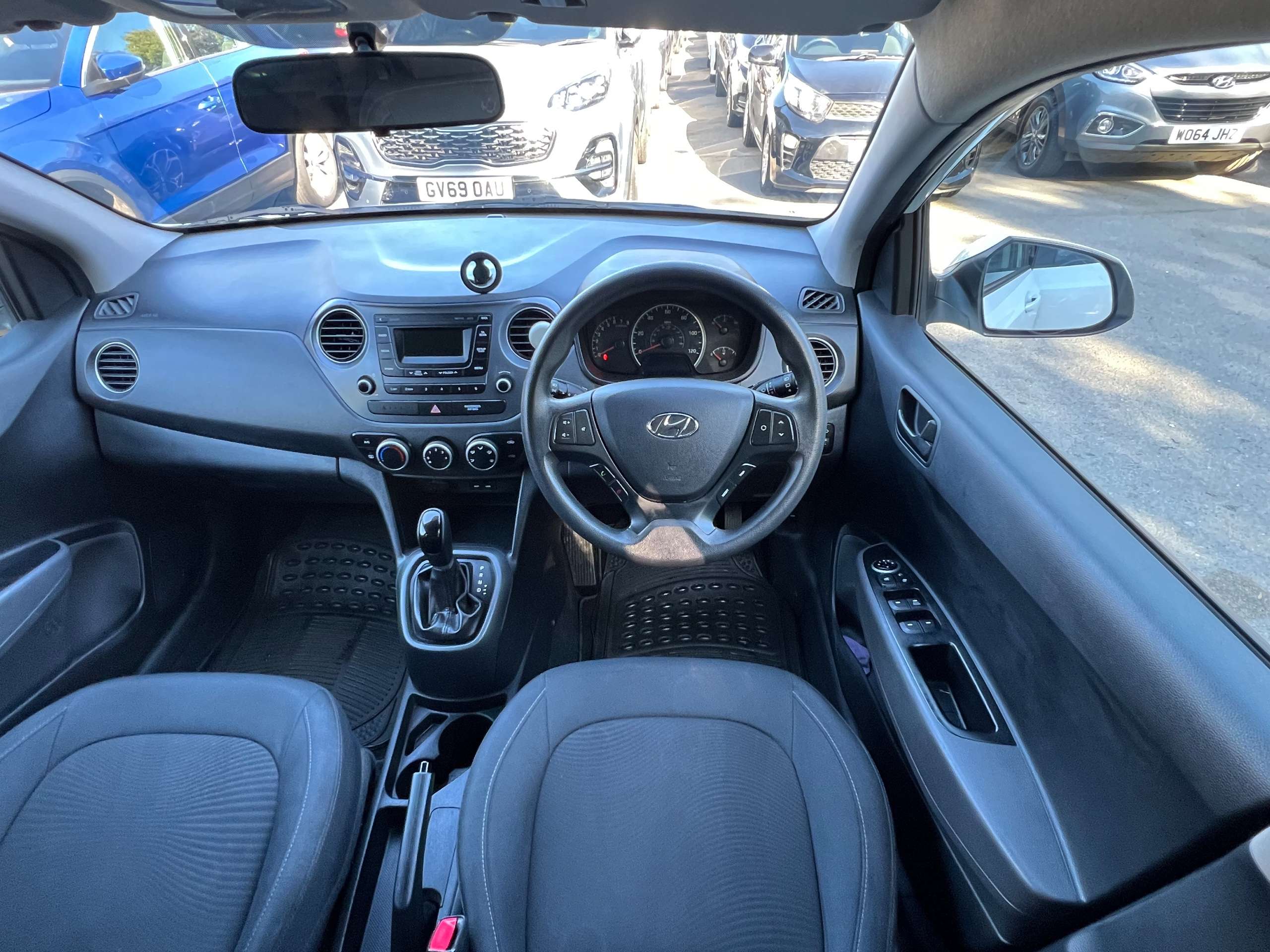 2018 HYUNDAI I10 2018 HYUNDAI I10
