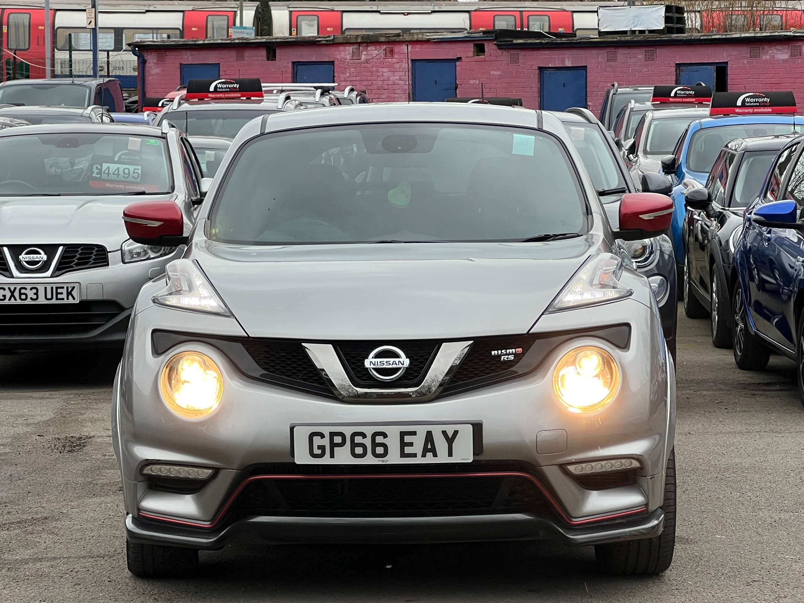 A 2016 NISSAN JUKE 1.6 DIG-T Nismo RS SUV 5dr Petrol XTRON 4WD Euro 6 (214 ps) A 2016 NISSAN JUKE 1.6 DIG-T Nismo RS SUV 5dr Petrol XTRON 4WD Euro 6 (214 ps)