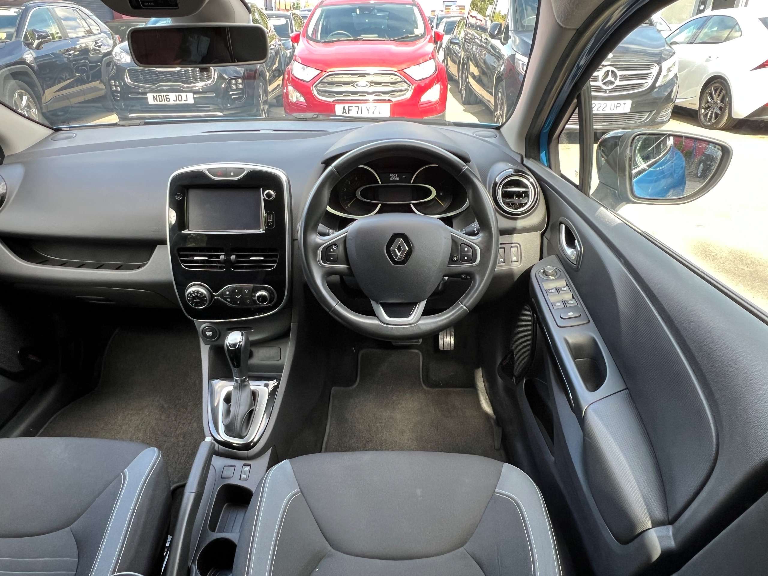 2015 RENAULT CLIO 2015 RENAULT CLIO