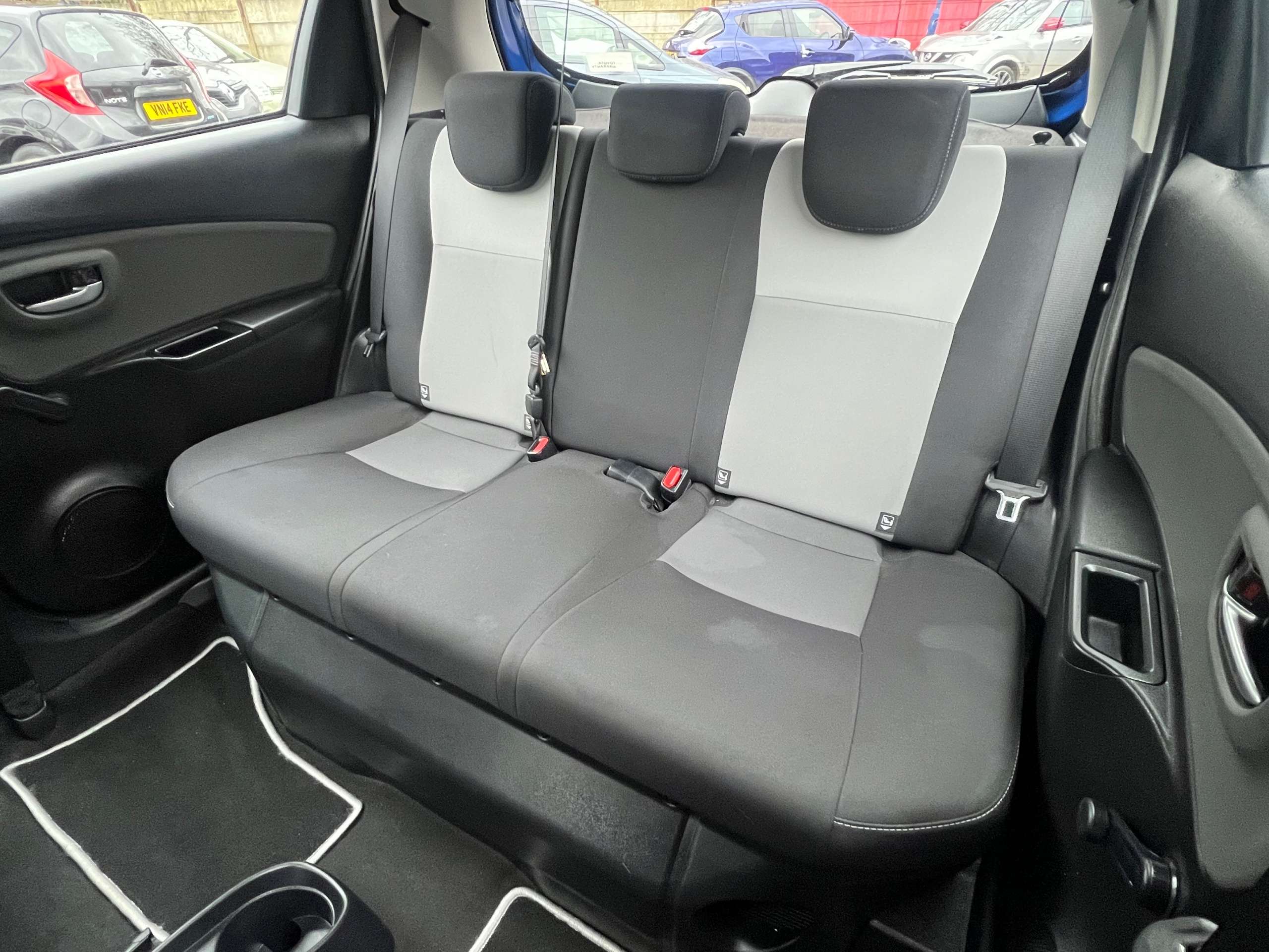 2018 TOYOTA YARIS 2018 TOYOTA YARIS