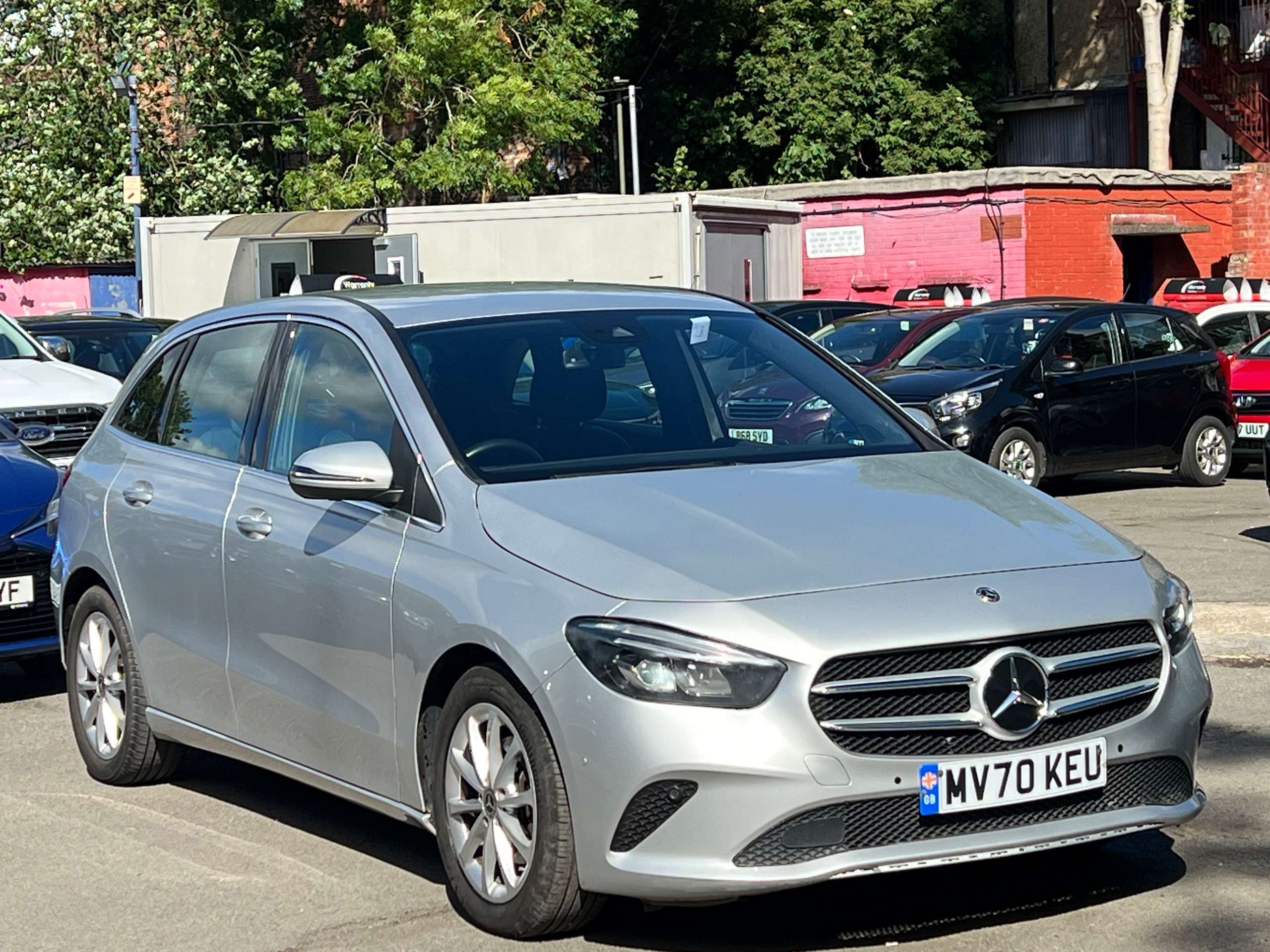A 2020 MERCEDES-BENZ B CLASS 2.0 B200d Sport (Executive) MPV 5dr Diesel 8G-DCT Euro 6 (s/s) (150 ps) A 2020 MERCEDES-BENZ B CLASS 2.0 B200d Sport (Executive) MPV 5dr Diesel 8G-DCT Euro 6 (s/s) (150 ps)