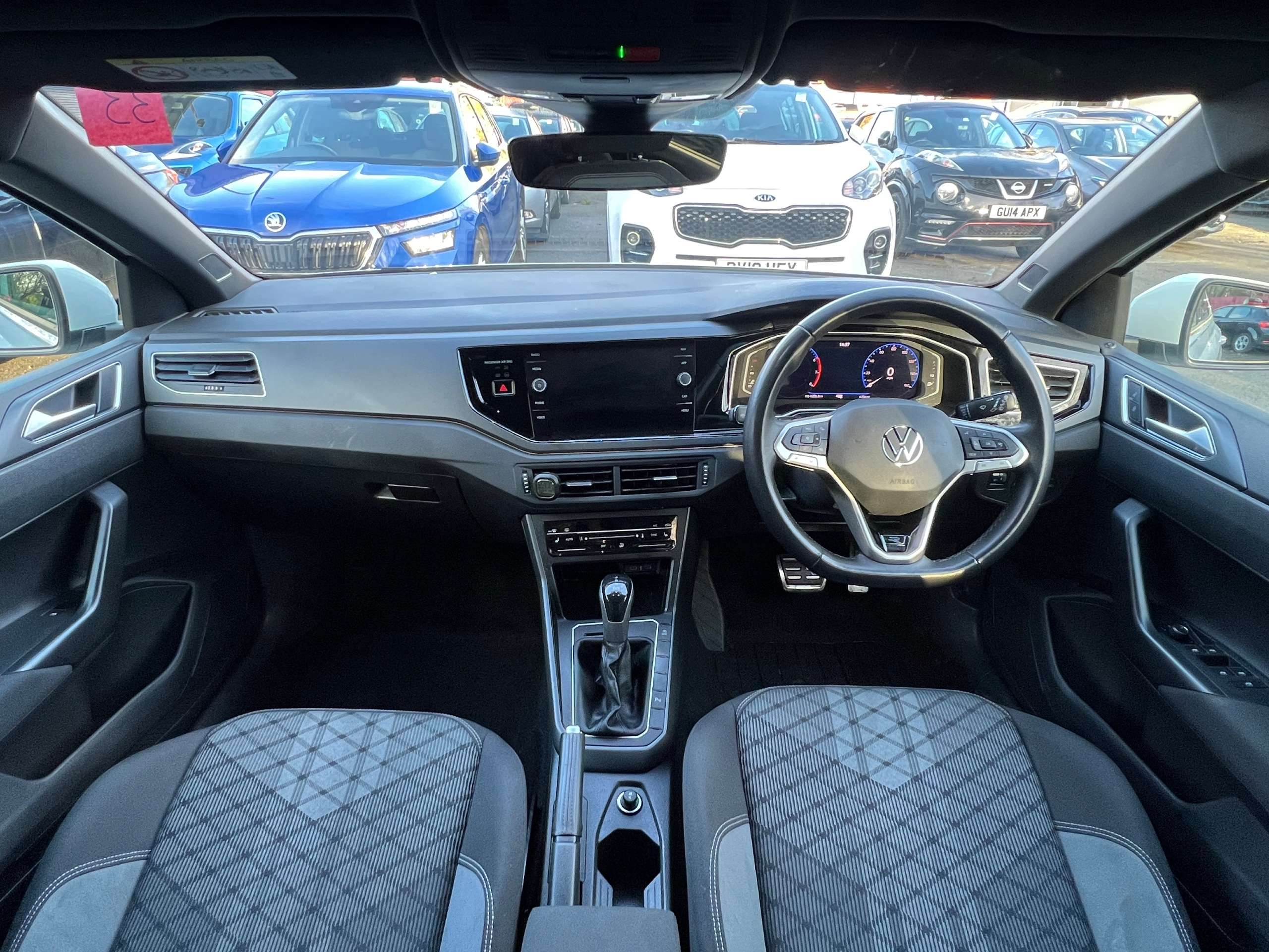 2024 VOLKSWAGEN POLO 2024 VOLKSWAGEN POLO