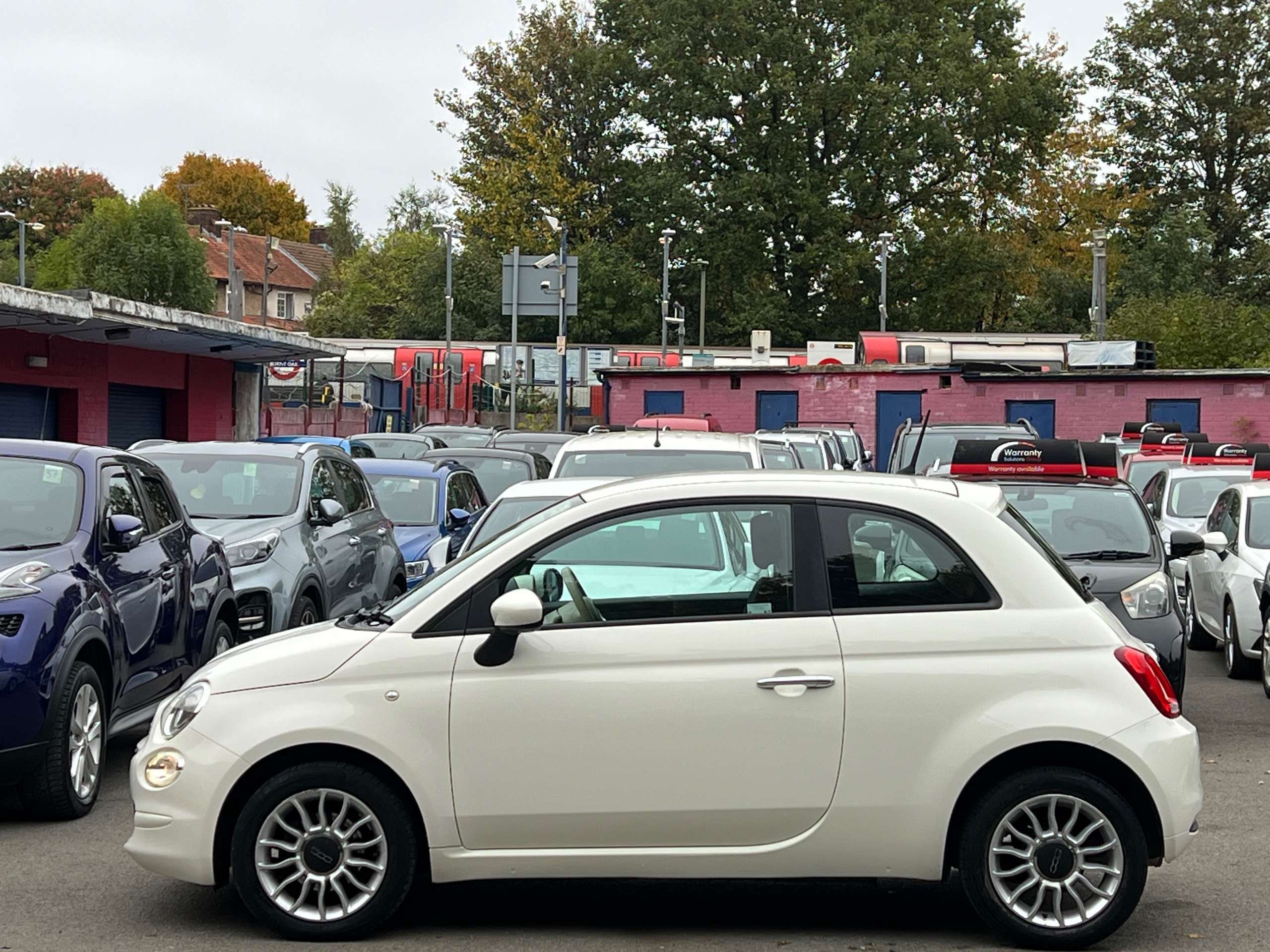 2017 FIAT 500 2017 FIAT 500