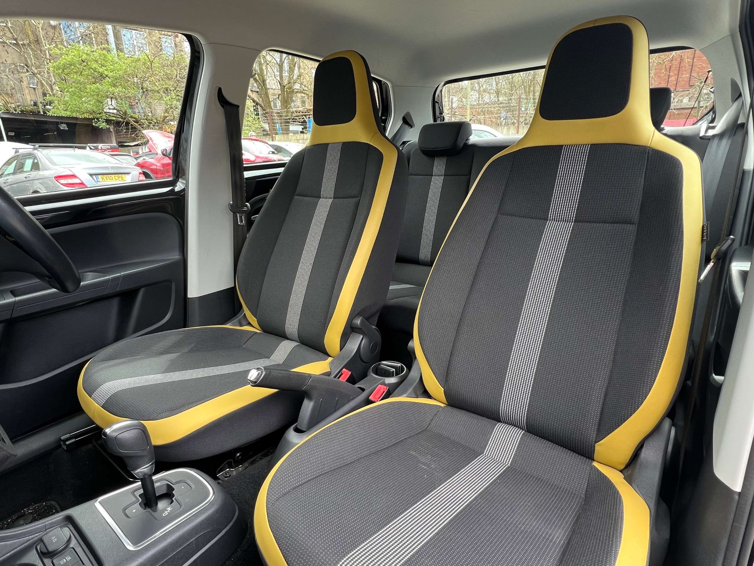 2020 VOLKSWAGEN UP! 2020 VOLKSWAGEN UP!