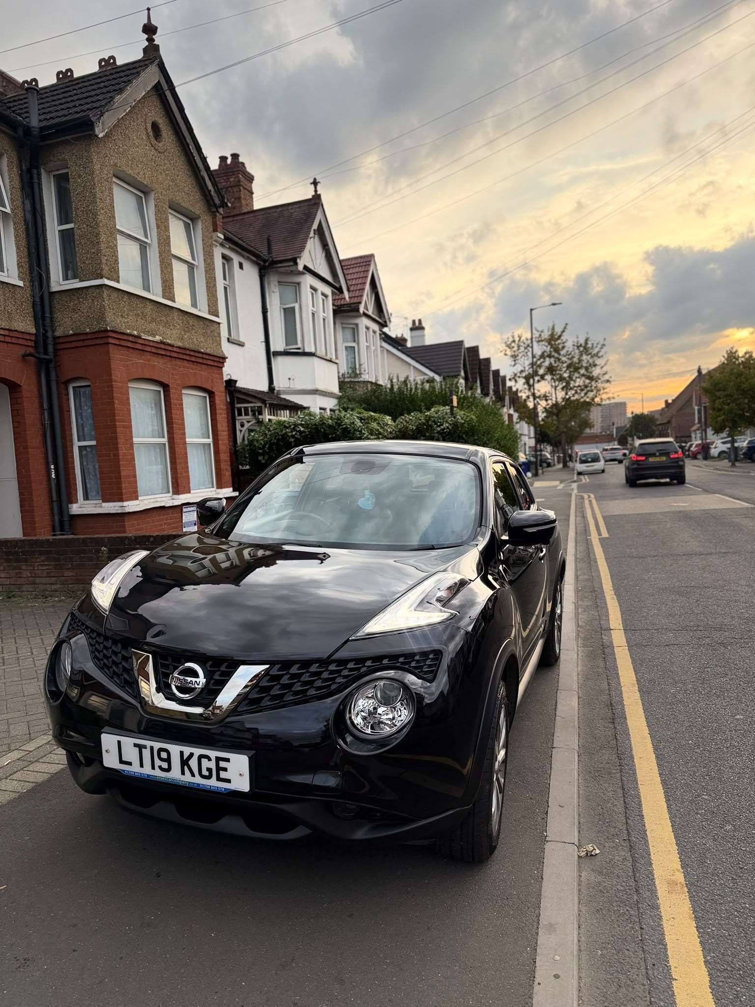 A 2019 NISSAN JUKE 1.6 Tekna SUV 5dr Petrol XTRON Euro 6 (117 ps) A 2019 NISSAN JUKE 1.6 Tekna SUV 5dr Petrol XTRON Euro 6 (117 ps)